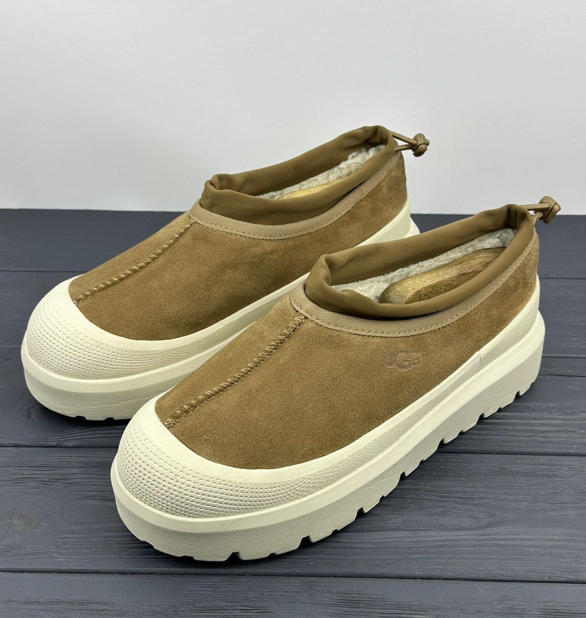 Ugg UGG Tasman Weather Hybrid Chestnut Suede Men’s Size 9 US Size US 9 / EU 42 - 3 Thumbnail
