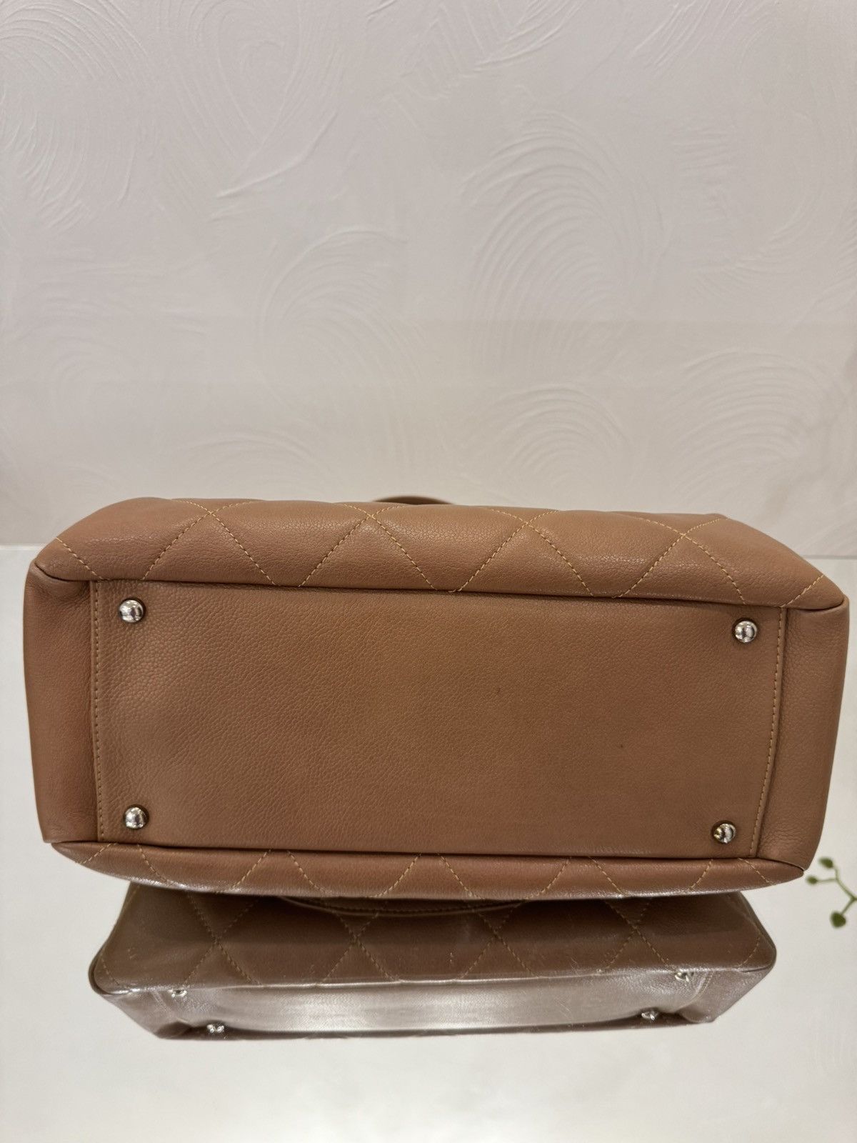 Chanel Leather Tote. Timeless CC Soft Zip Tote Quilted Caviar Size ONE SIZE - 5 Thumbnail