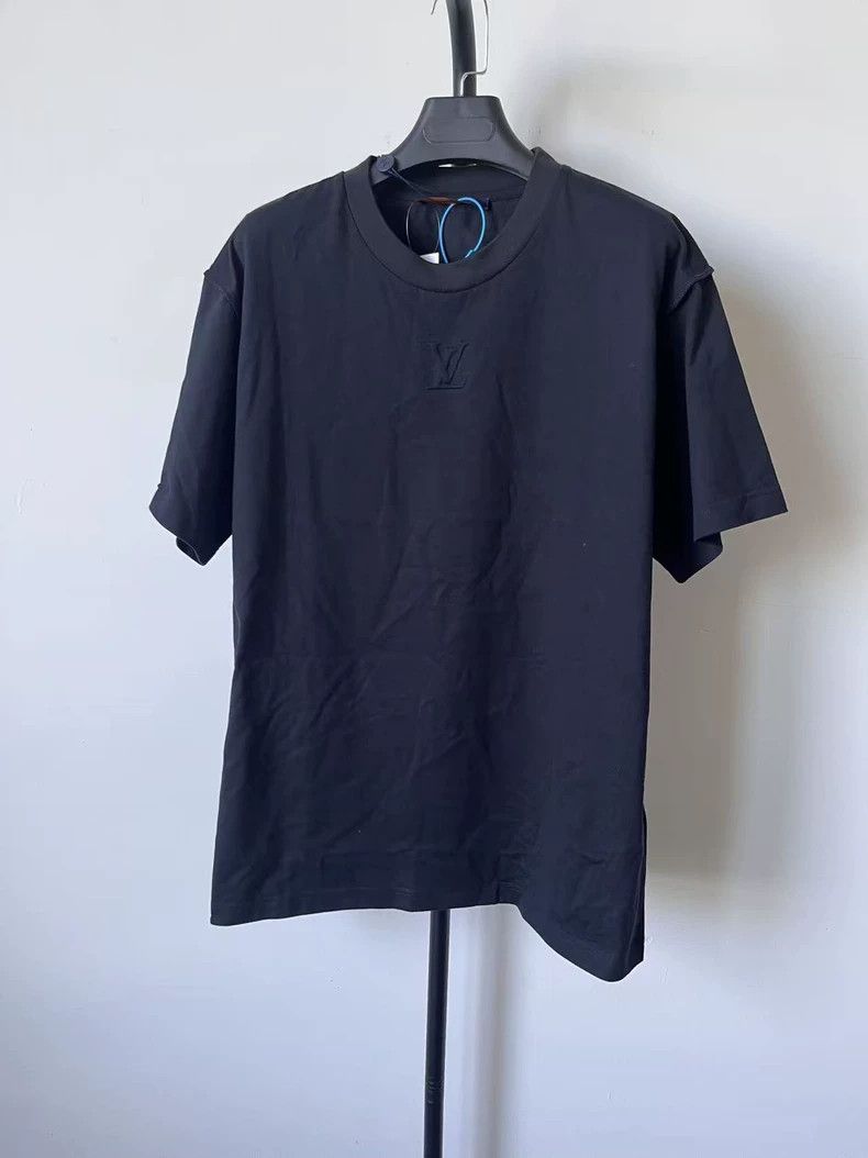 Louis Vuitton Louis Vuitton Logo Solid Short Sleeve T-Shirt Size US M / EU 48-50 / 2 - 1 Thumbnail