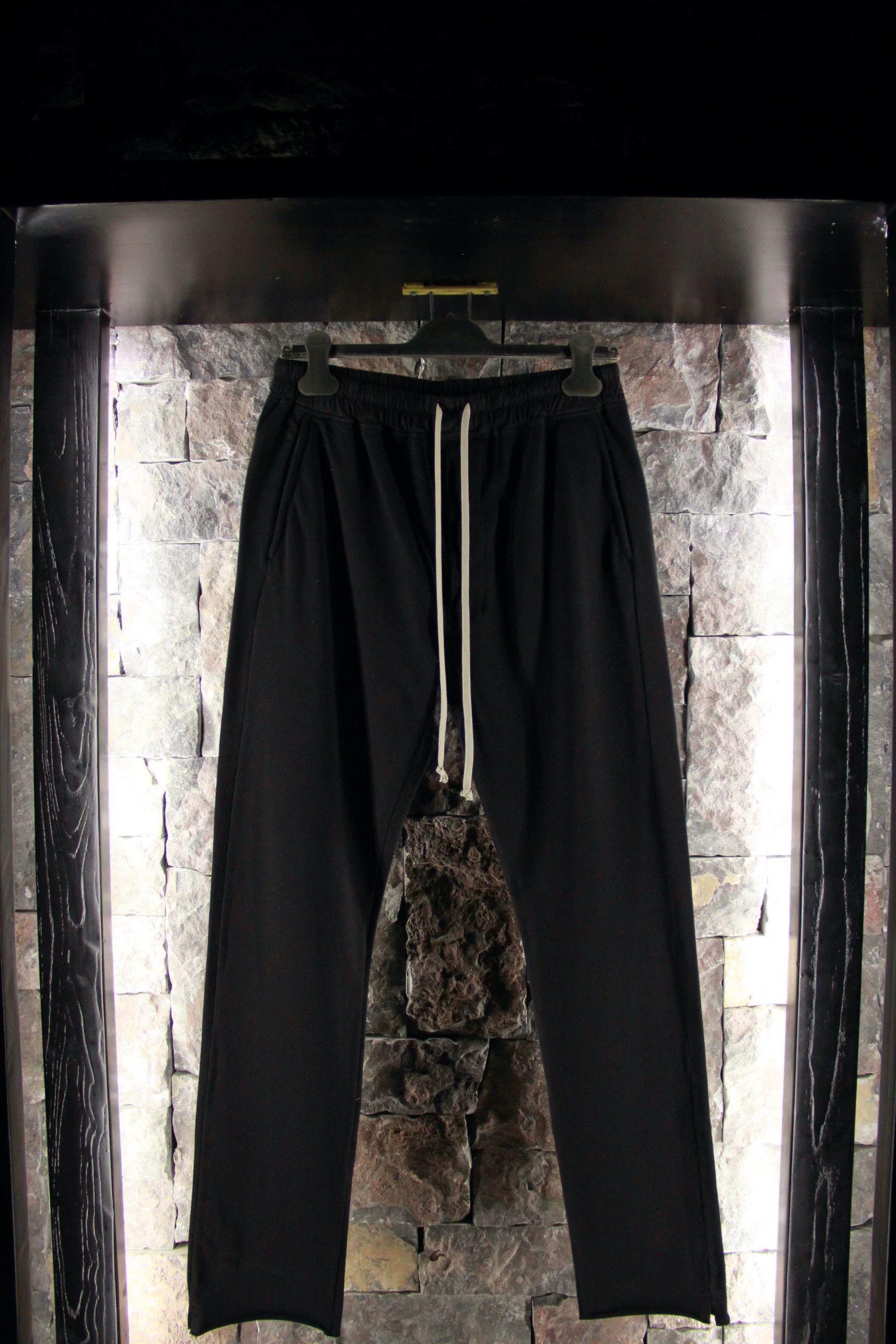 Rick Owens Rick Owens Black Casual Pants Men 34 Size US 34 / EU 50 - 1 Thumbnail