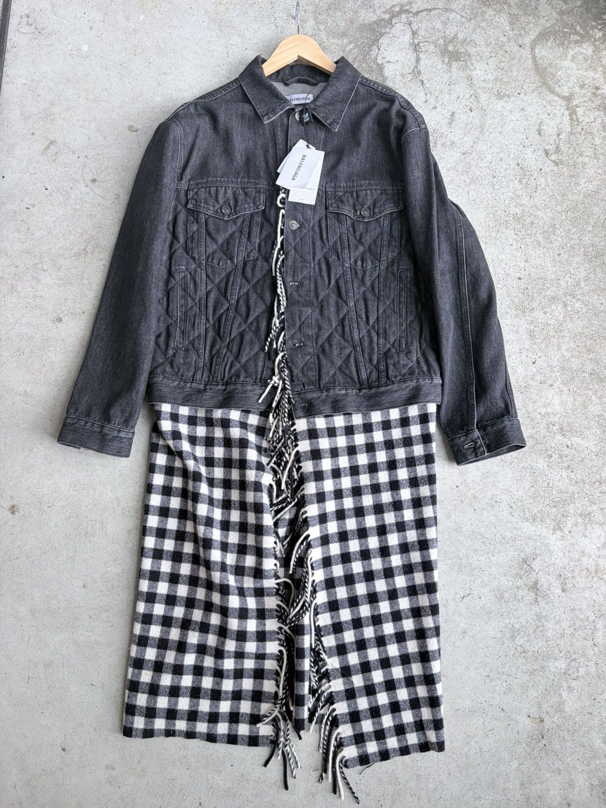 Balenciaga Balenciaga NWT fw18 runway denim layered trench Size US L / EU 52-54 / 3 - 1 Thumbnail