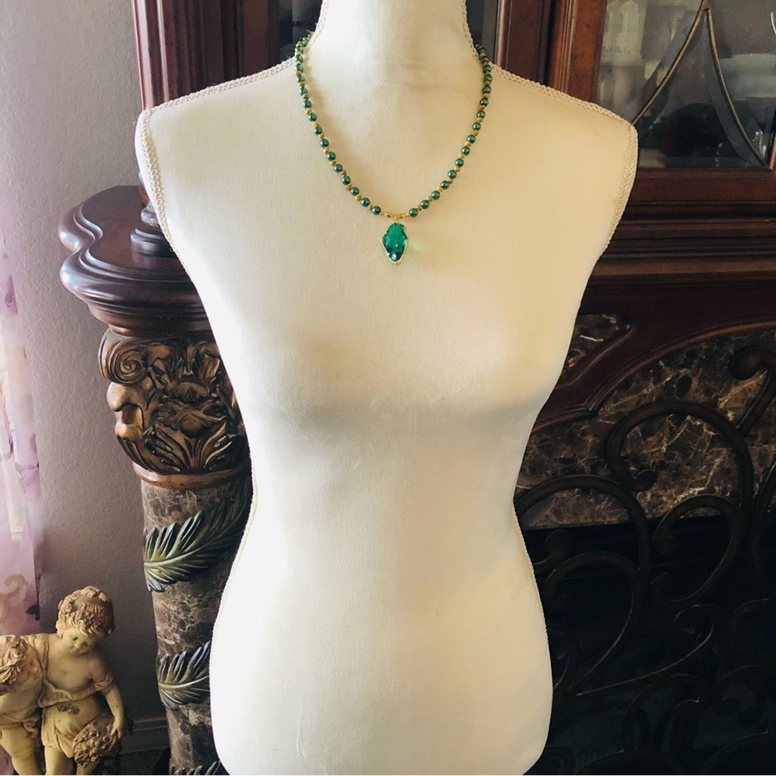 Handmade Handcrafted repurpose dyed glass arrowhead Pearl necklace Size ONE SIZE - 6 Thumbnail