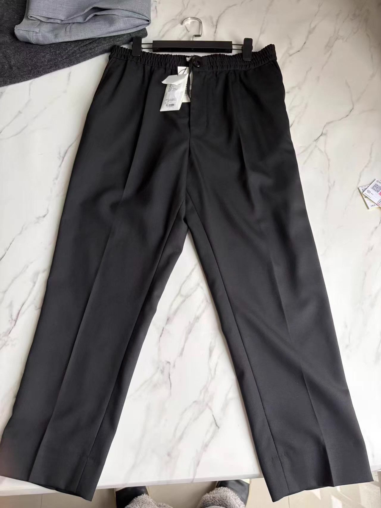 AMI AMI men's thin wool casual nine-point pants Ｑ23 Size US 32 / EU 48 - 1 Thumbnail