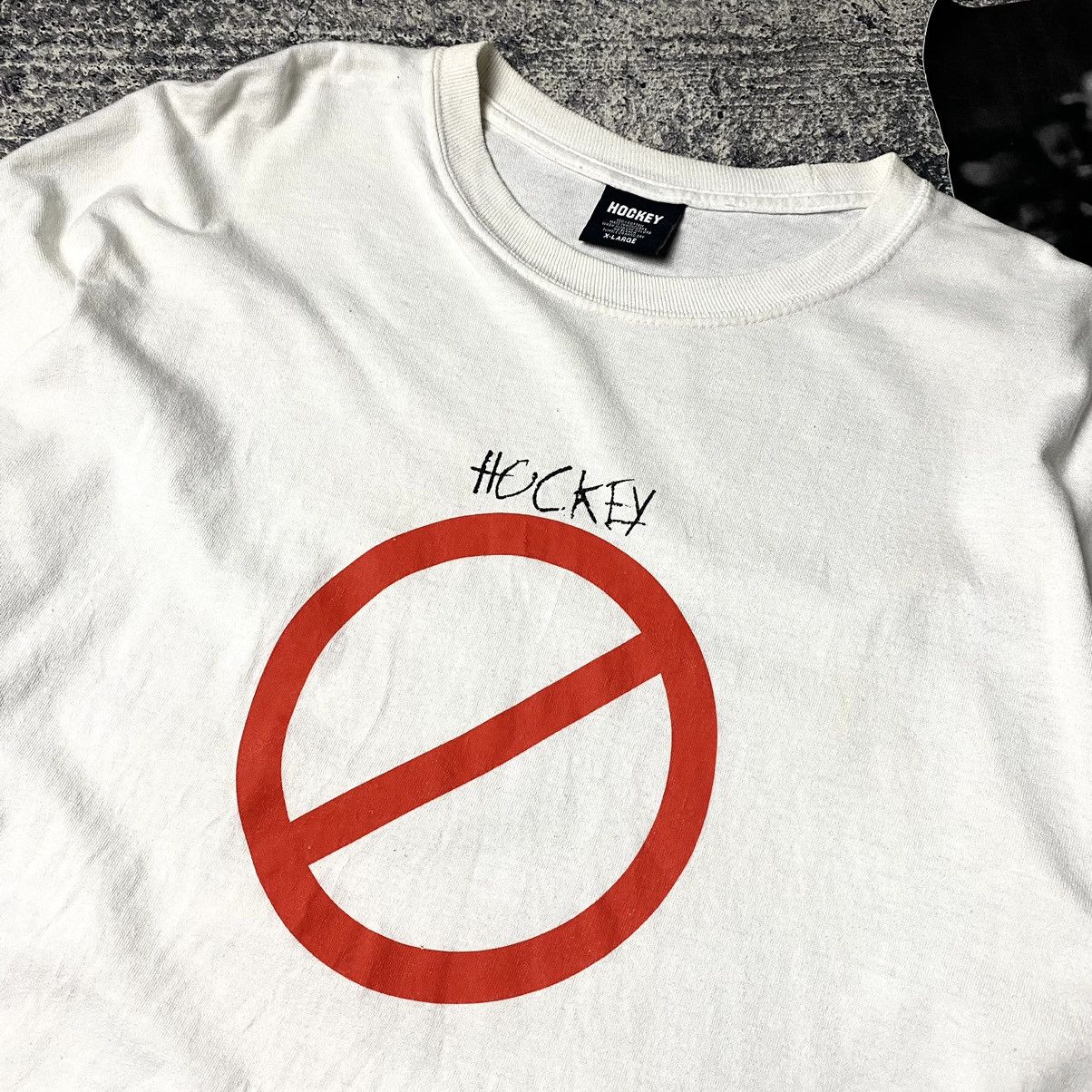 Fucking Awesome × Hockey Skateboards HOCKEY SKATEBOARDS BEHIND BARS RED TEE Size US XL / EU 56 / 4 - 1 Thumbnail