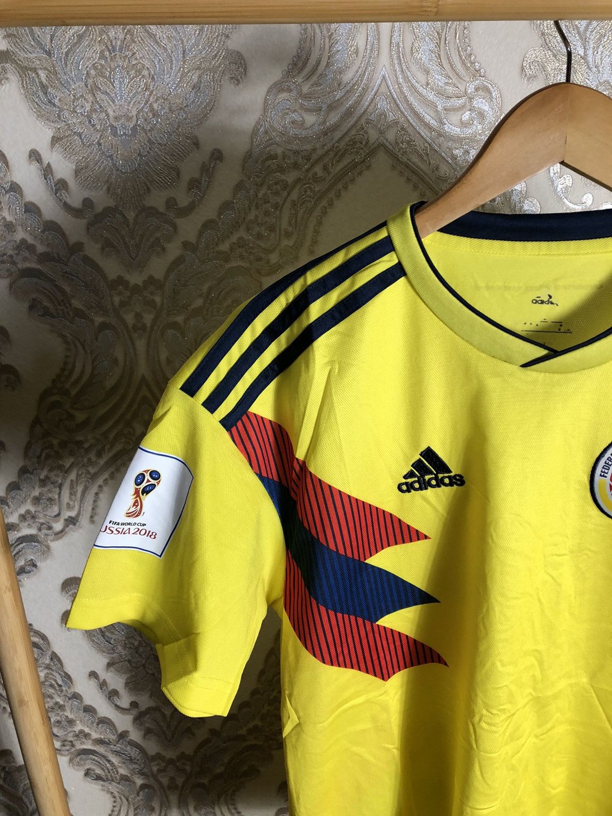 Vintage VERY RARE ADIDAS COLOMBIA SOCCER JERSEY RETRO BLOKE Y2K 90s Size US L / EU 52-54 / 3 - 3 Thumbnail