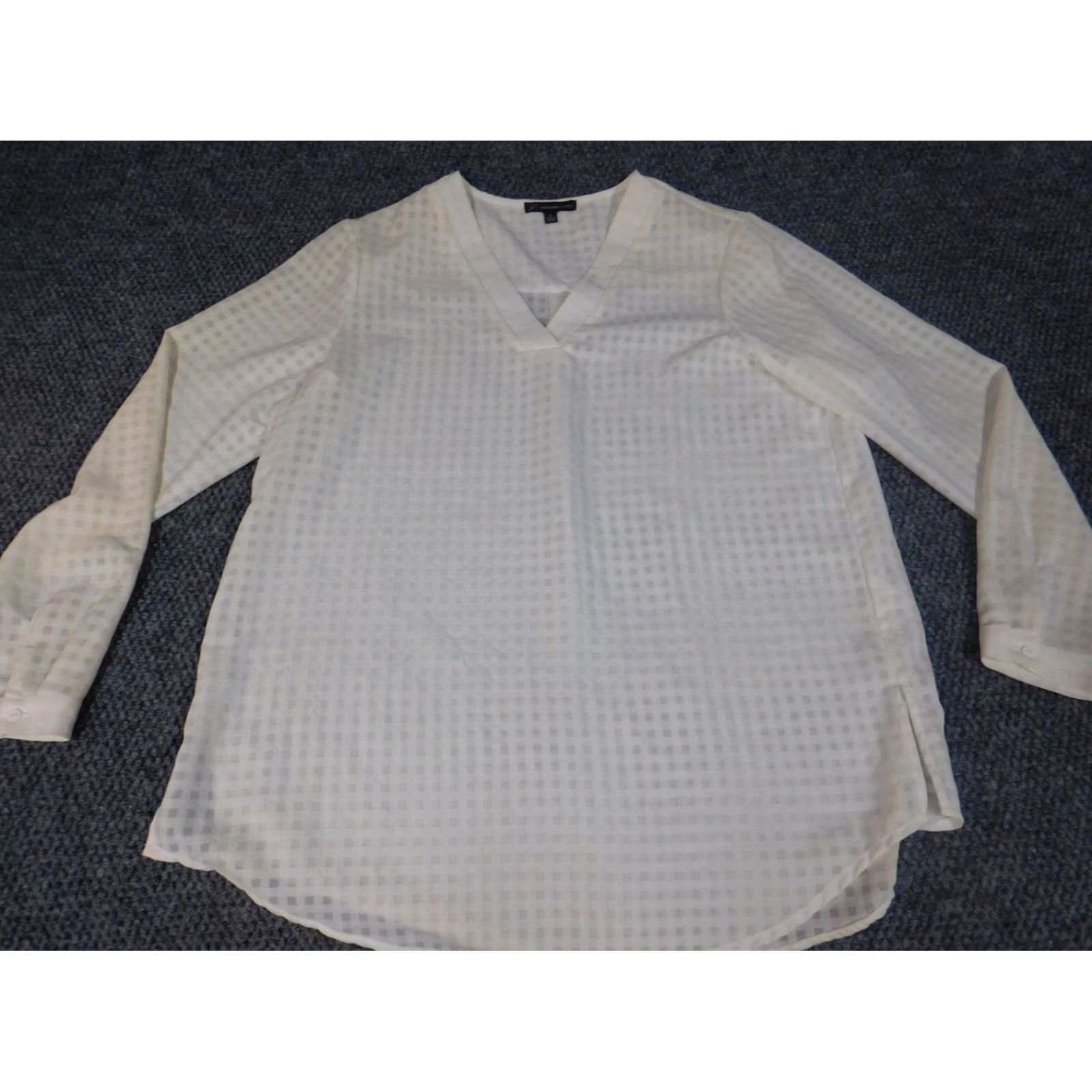 Adrianna Papell Adrianna Papell Womens Blouse M Beige Crew Neck Pullover Polyester Rayon Button Cap Sleeve Casual Classic Stretch Regular Women Blouse Size M / US 6-8 / IT 42-44 - 2 Thumbnail