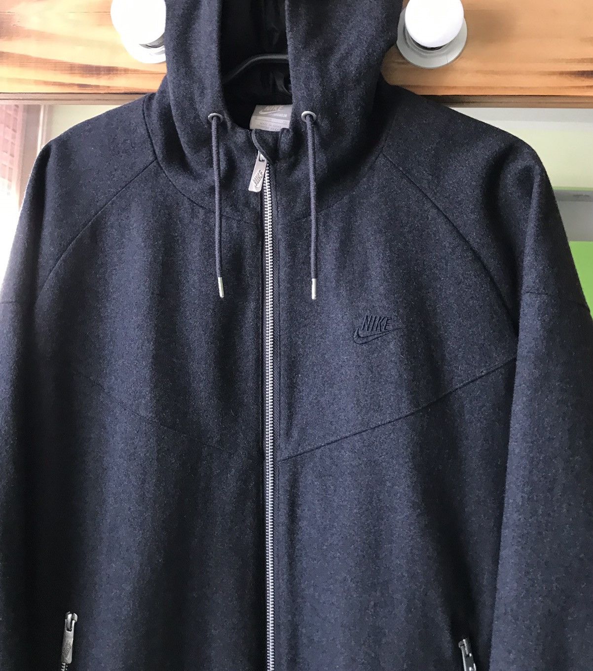Nike Nike Zip Jacket Wool Hooded Mens Sz S Dark Gray Size US S / EU 44-46 / 1 - 3 Thumbnail