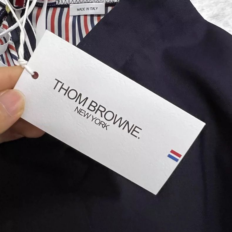 Thom Browne Thom Browne A dark blue long pleated skirt Size 26" / US 2 / IT 38 - 2 Thumbnail