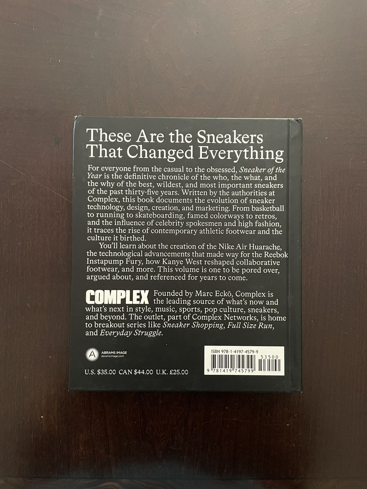 Other Complex Sneaker of the Year Book Size ONE SIZE - 2 Thumbnail