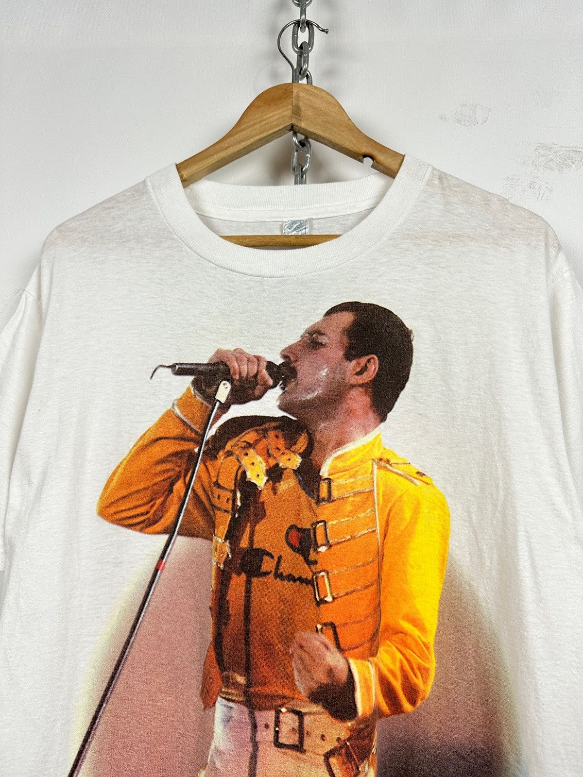 Band Tees 1992 Vintage Queen Freddie Mercury Tribute Concert T-Shirt Size US L / EU 52-54 / 3 - 5 Thumbnail