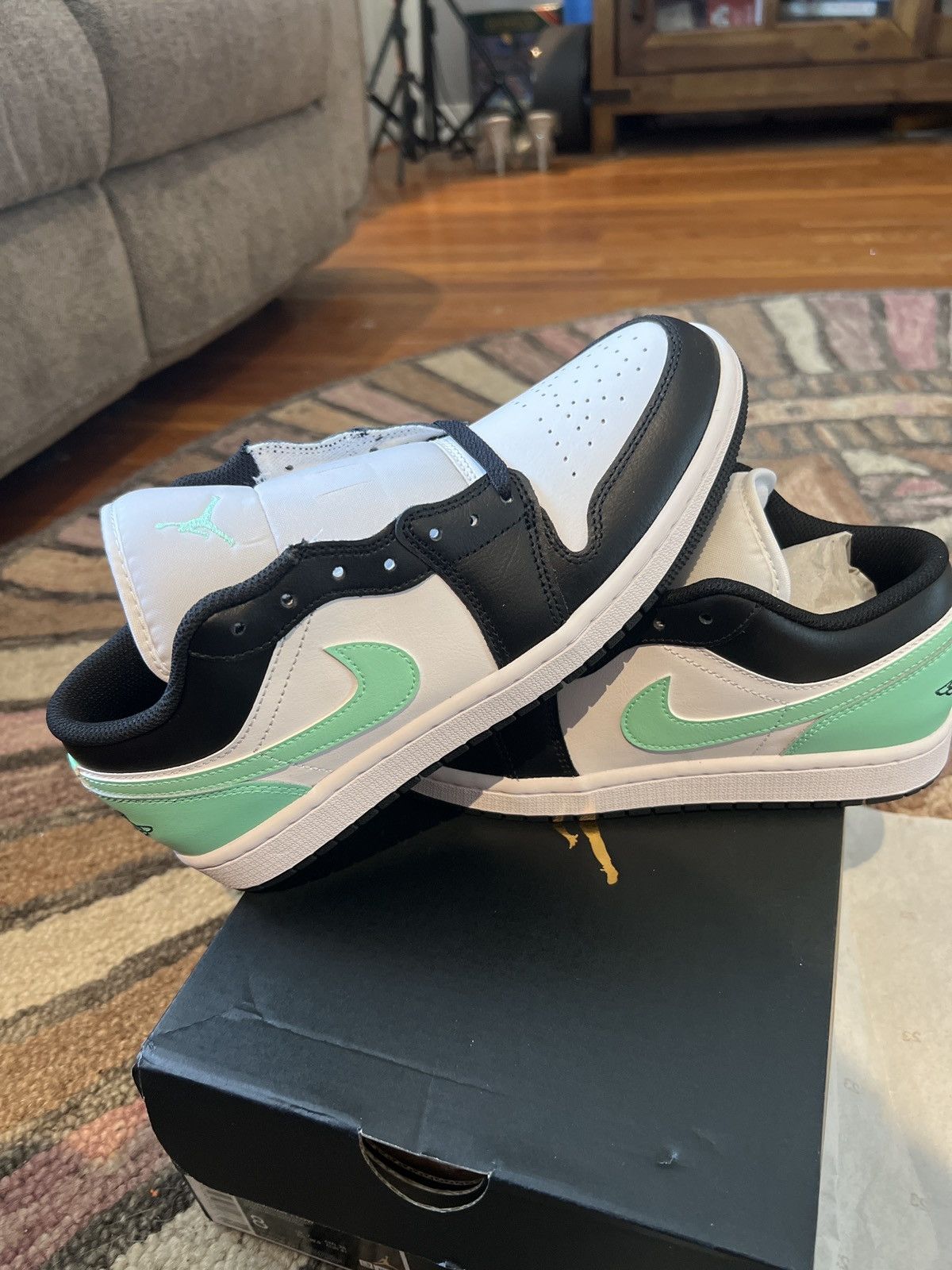 Jordan Brand Brand new air Jordan 1 low size 8 Size US 8 / EU 41 - 7 Thumbnail