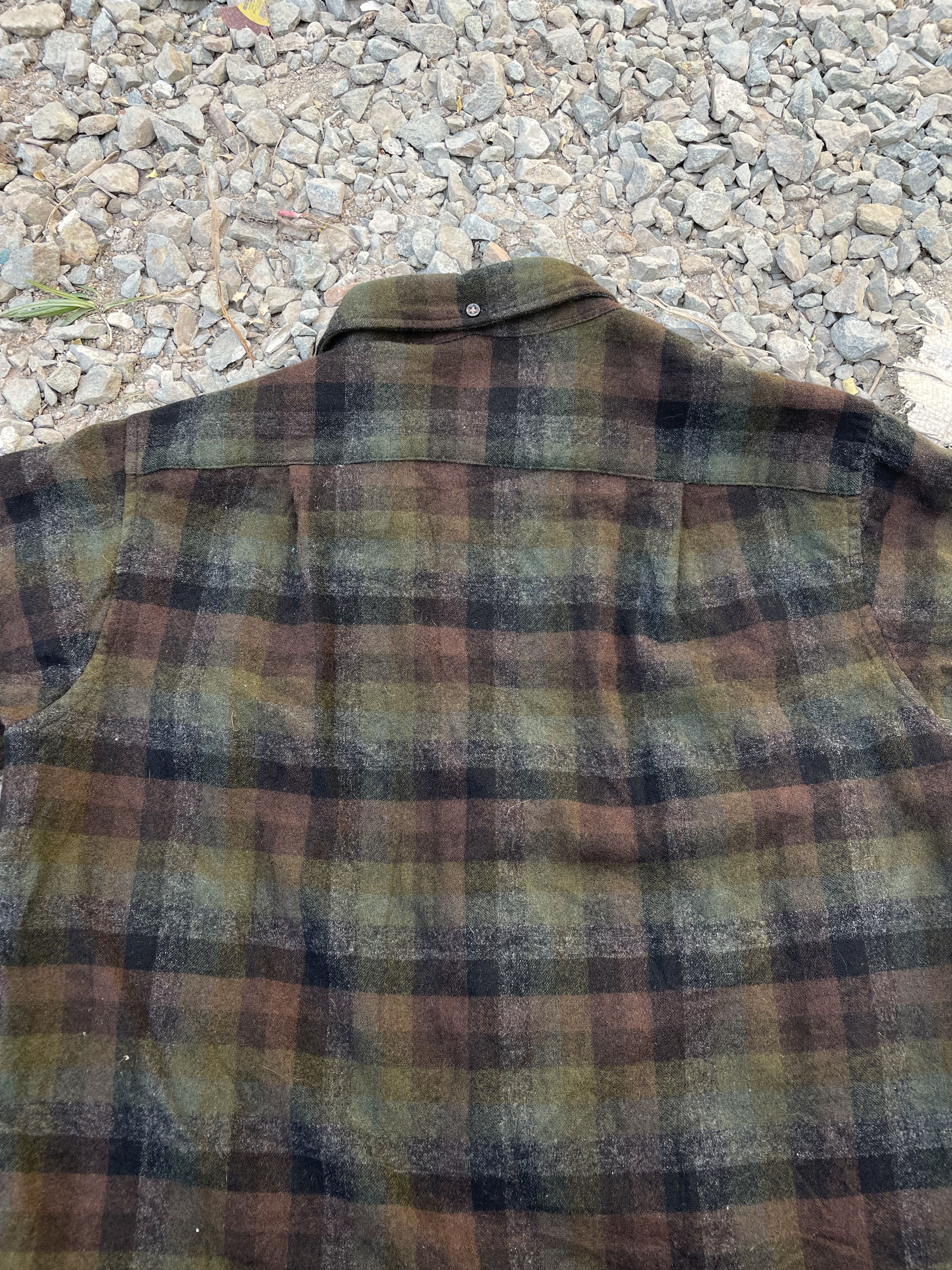 Pendleton Vintage 50s Pendleton Dark Olive Green Plaid Button Shirt Size US M / EU 48-50 / 2 - 9 Thumbnail