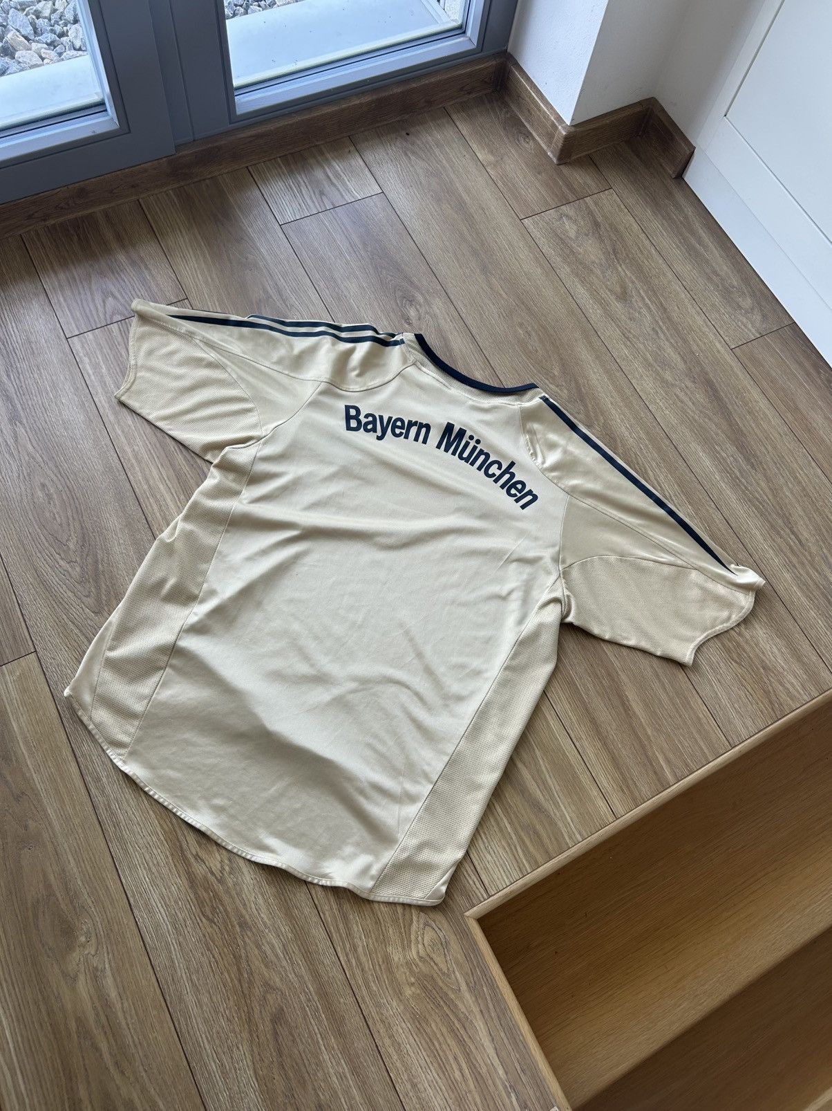 Adidas Bayern Munich Jersey Away football Soccer shirt 2004 - 2005 Size US L / EU 52-54 / 3 - 3 Thumbnail