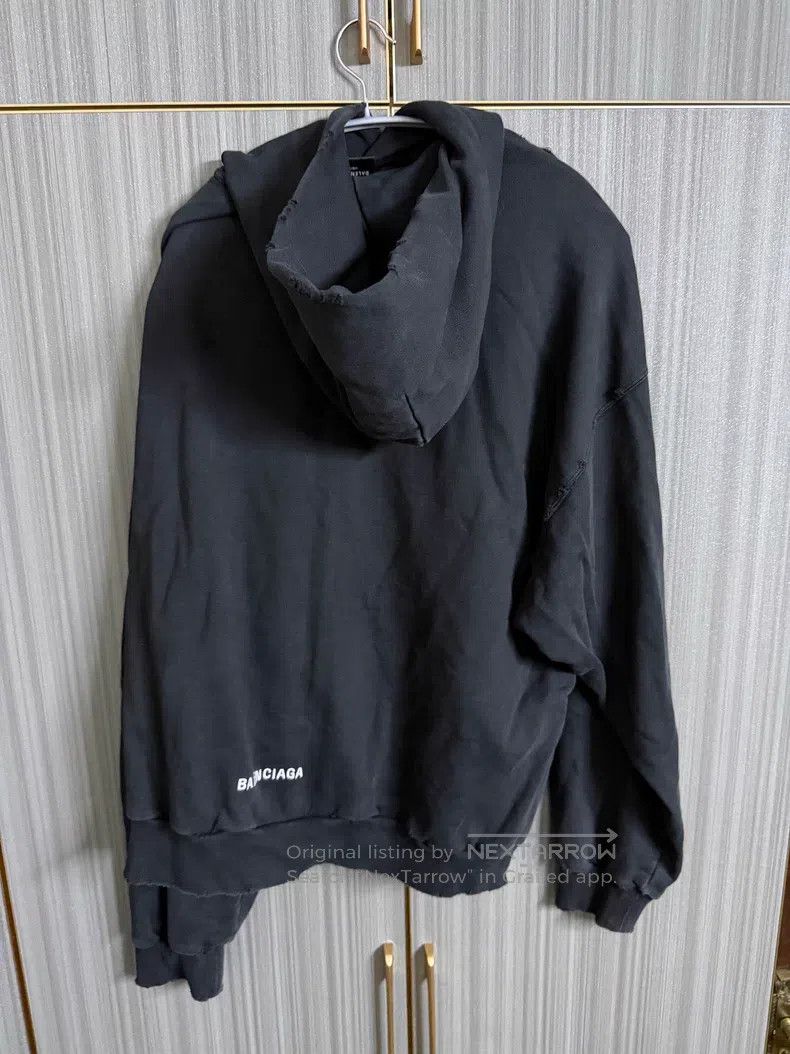 Balenciaga Balenciaga Valentine's Day Sweatshirt Size US S / EU 44-46 / 1 - 2 Thumbnail