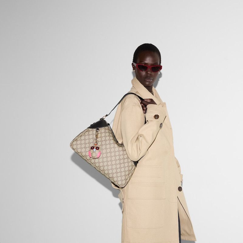 Gucci o1la5ras0526 Size: OS / GG Emblem Large Shoulder Bag Size ONE SIZE - 3 Thumbnail