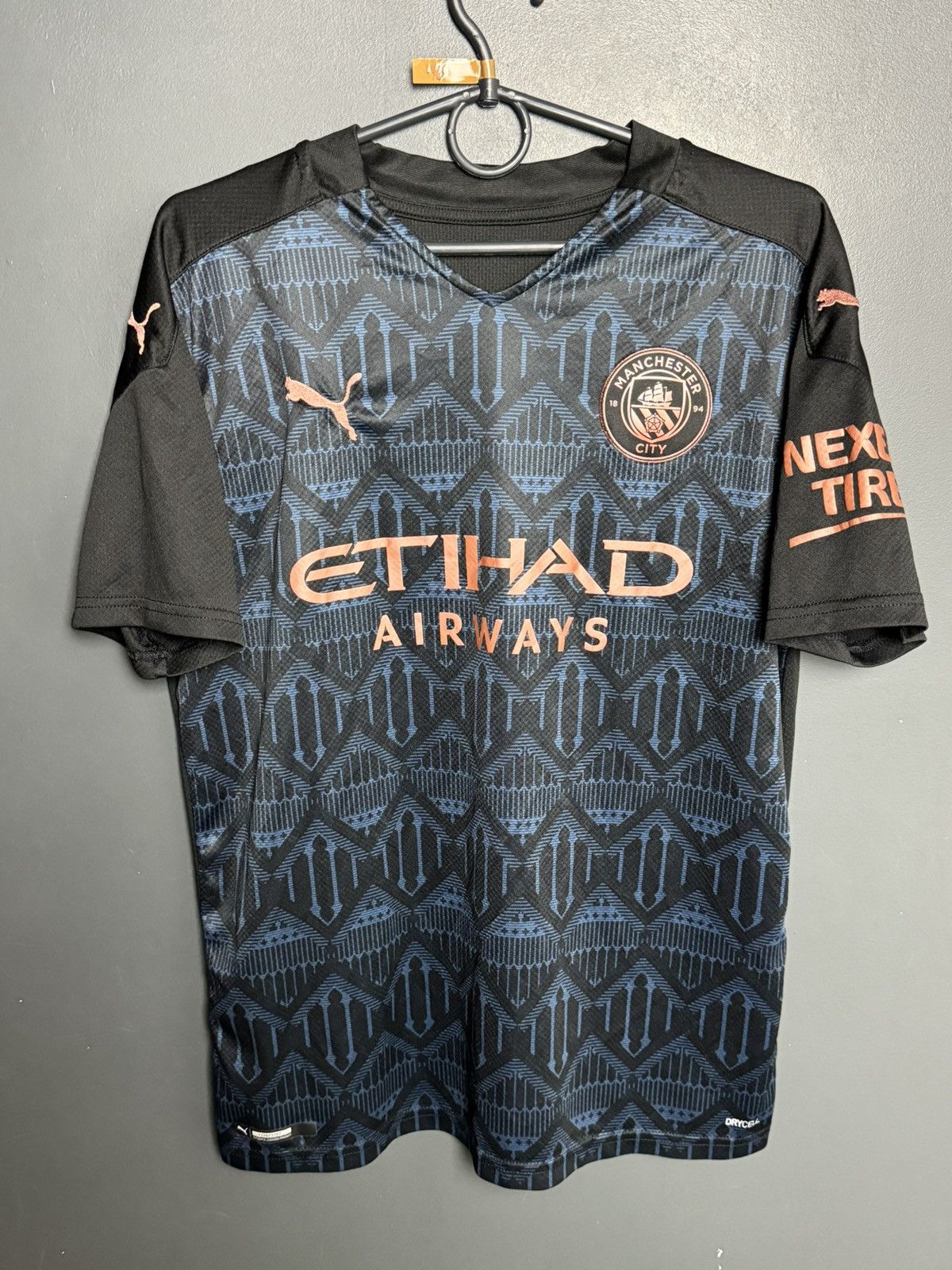 Puma Manchester City 20/21 Away Football Jersey Size US M / EU 48-50 / 2 - 1 Thumbnail