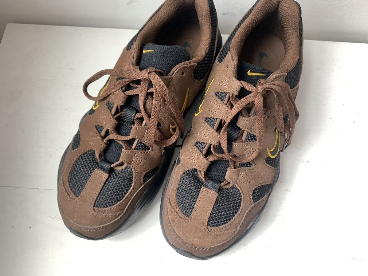 Nike NIKE BROWN TECH HERA SNEAKERS Size US 7 / EU 40 - 11 Thumbnail