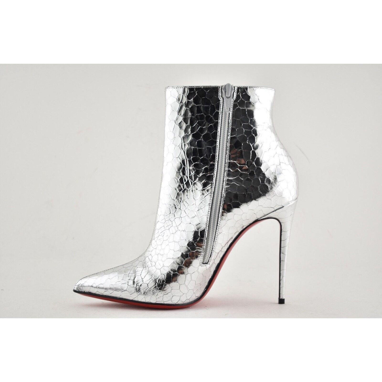 Christian Louboutin Christian Louboutin So Kate Booty 100 Silver Martele Heel Size US 8.5 / IT 38.5 - 9 Thumbnail