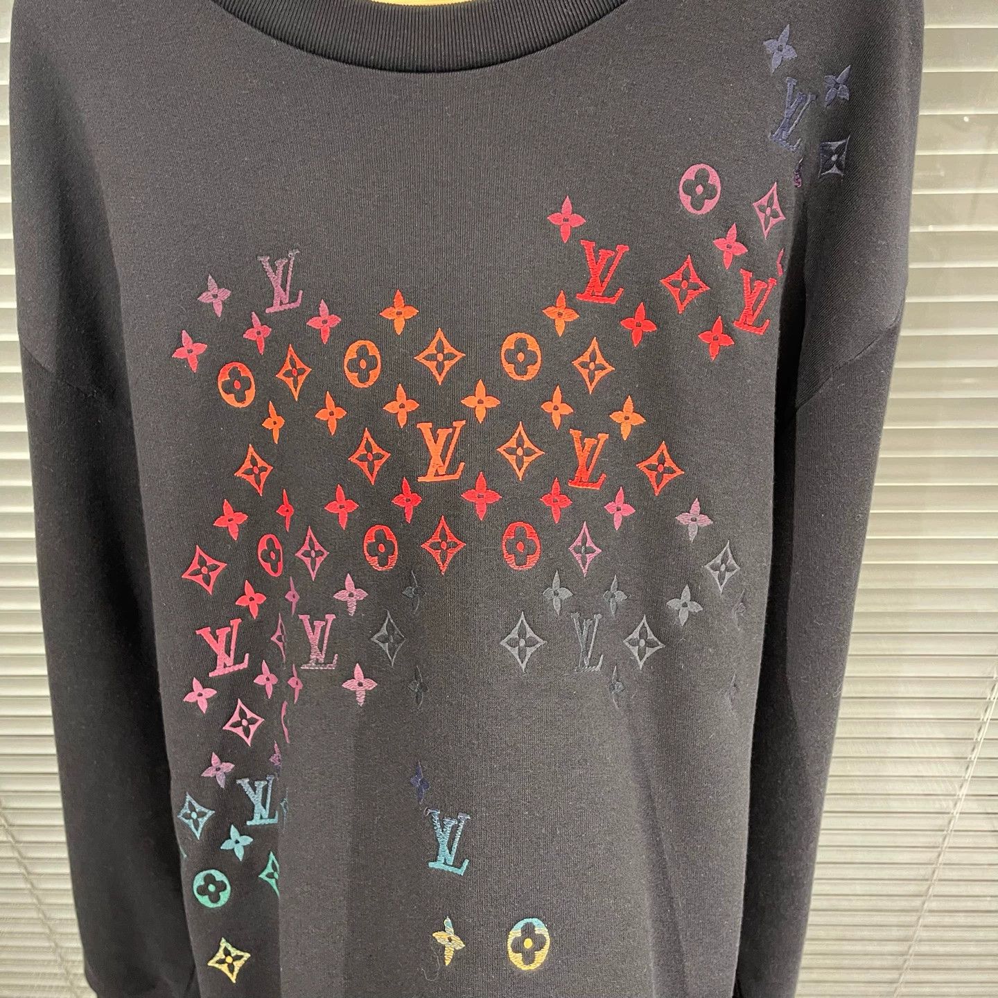 Louis Vuitton LV 24ss Vibrant Gradient Monogram 4L Sweatshirt Size US XXL / EU 58 / 5 - 4 Thumbnail
