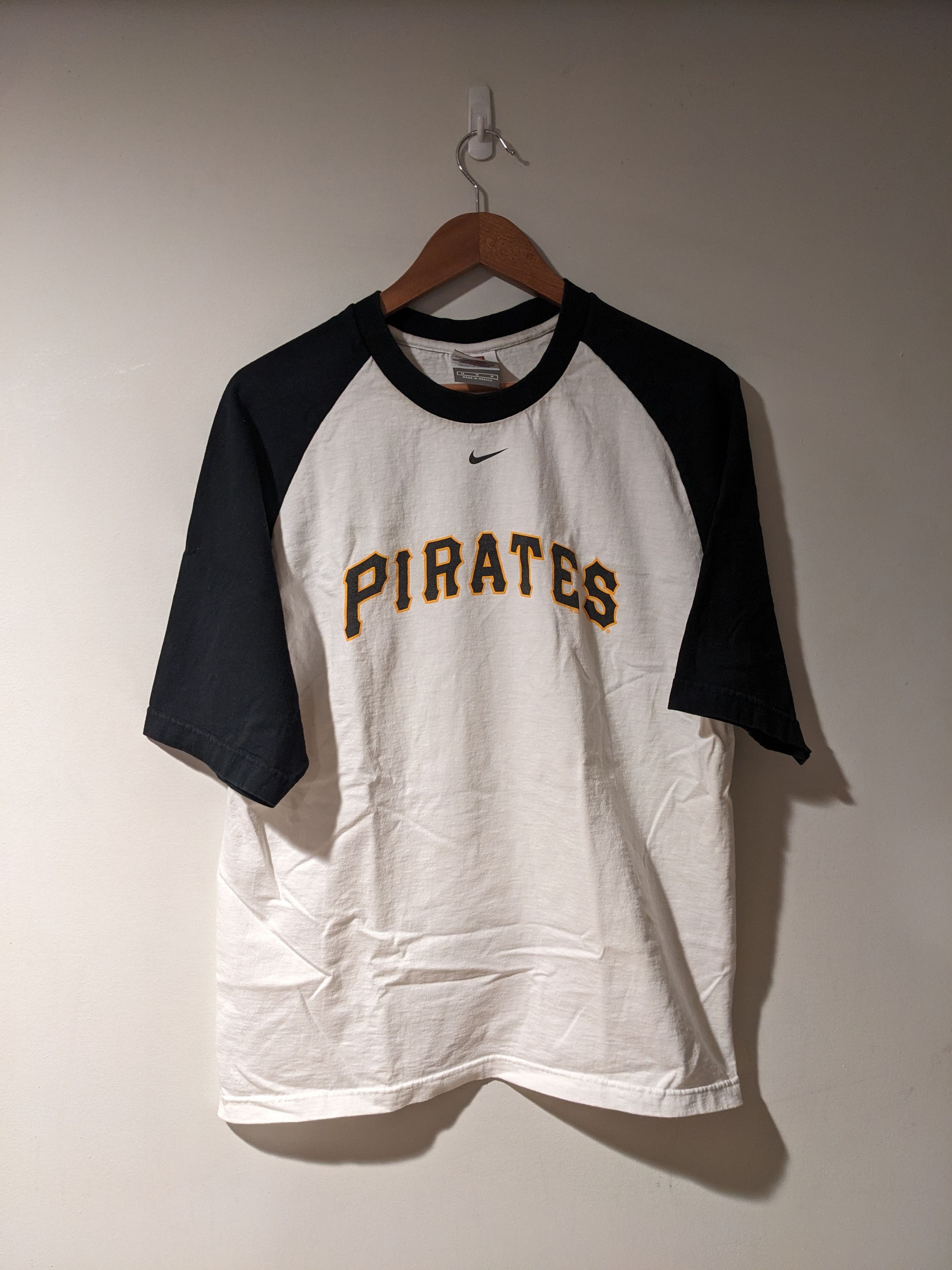 Vintage Pittsburgh Pirates Nike Center Baseball T-Shirt