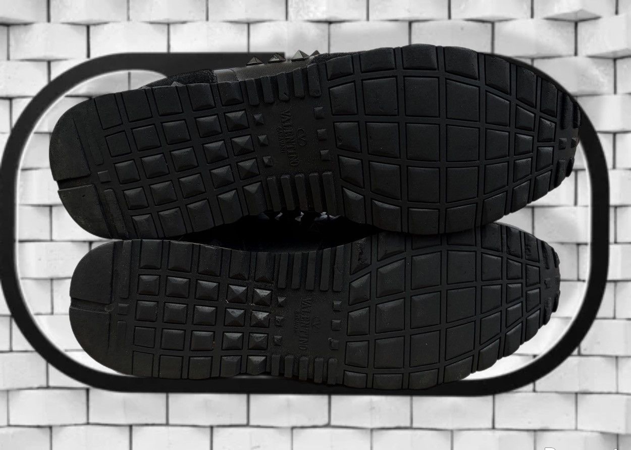 Valentino Valentino Garavani Rockstud Rockrunners Black Sneakers Size US 11 / EU 44 - 8 Thumbnail
