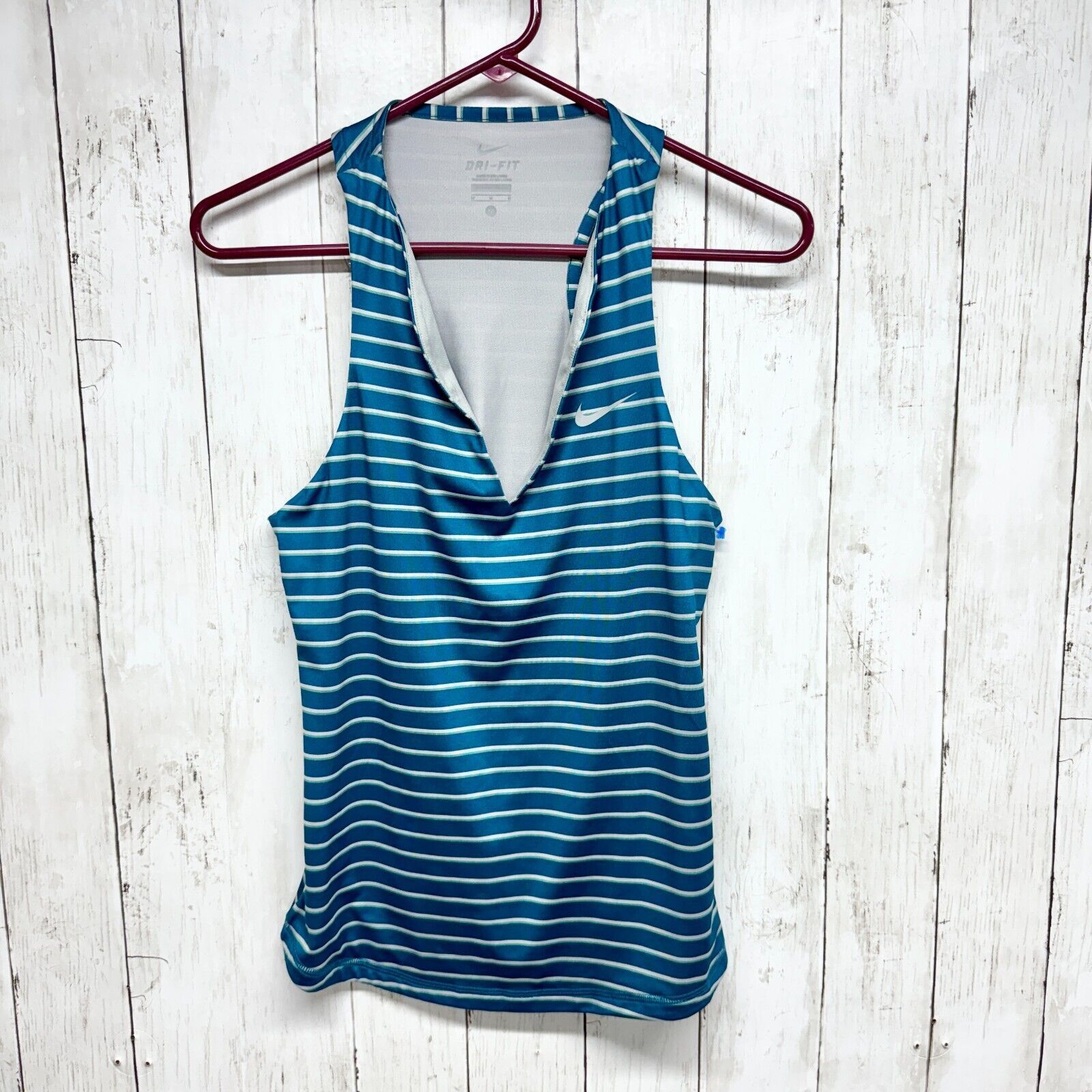 Nike Nike Tank Size Medium Stripe Pure Diffused Jade/Matte Silver Size M / US 6-8 / IT 42-44 - 1 Thumbnail