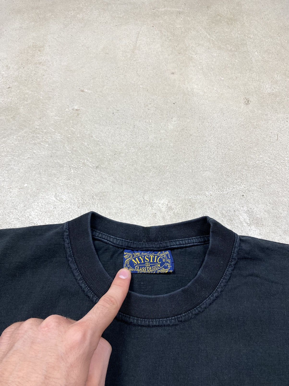 Japanese Brand Rare Vintage 1990’s Mystic Art T Shirt Japanese Size US L / EU 52-54 / 3 - 15 Thumbnail