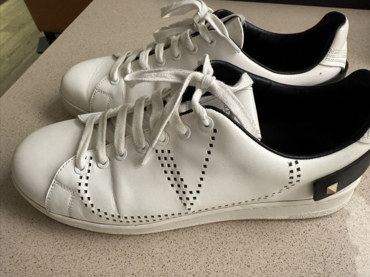 Valentino Backnet Perforated Leather Sneakers Size US 9 / EU 42 - 6 Thumbnail