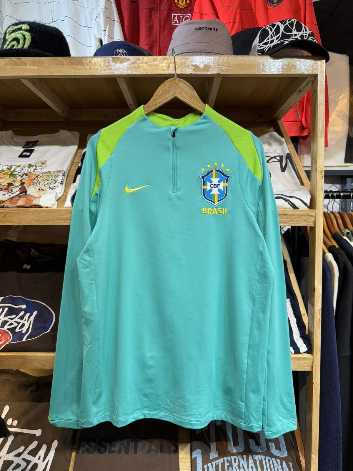 Nike Brazil 2024-25 Training Drill Top Size US L / EU 52-54 / 3 - 1 Thumbnail