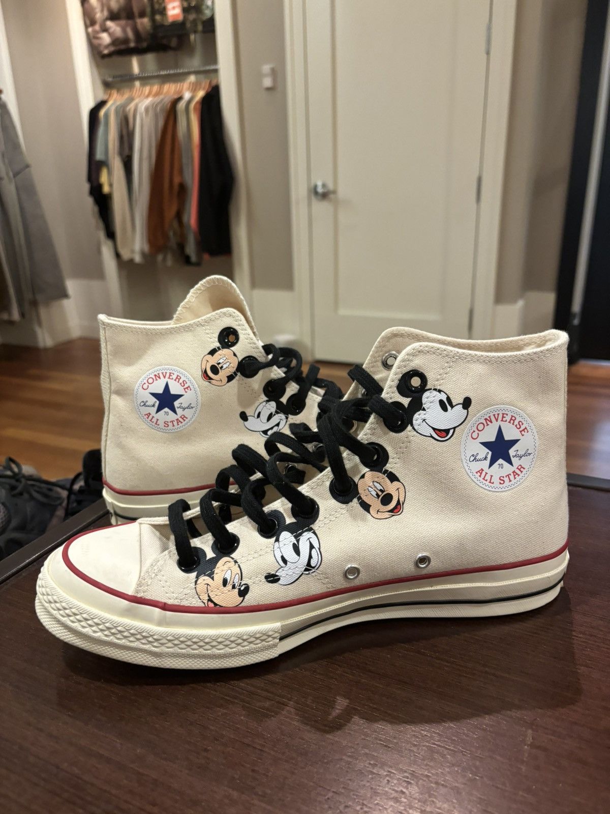 Converse disney hotsell