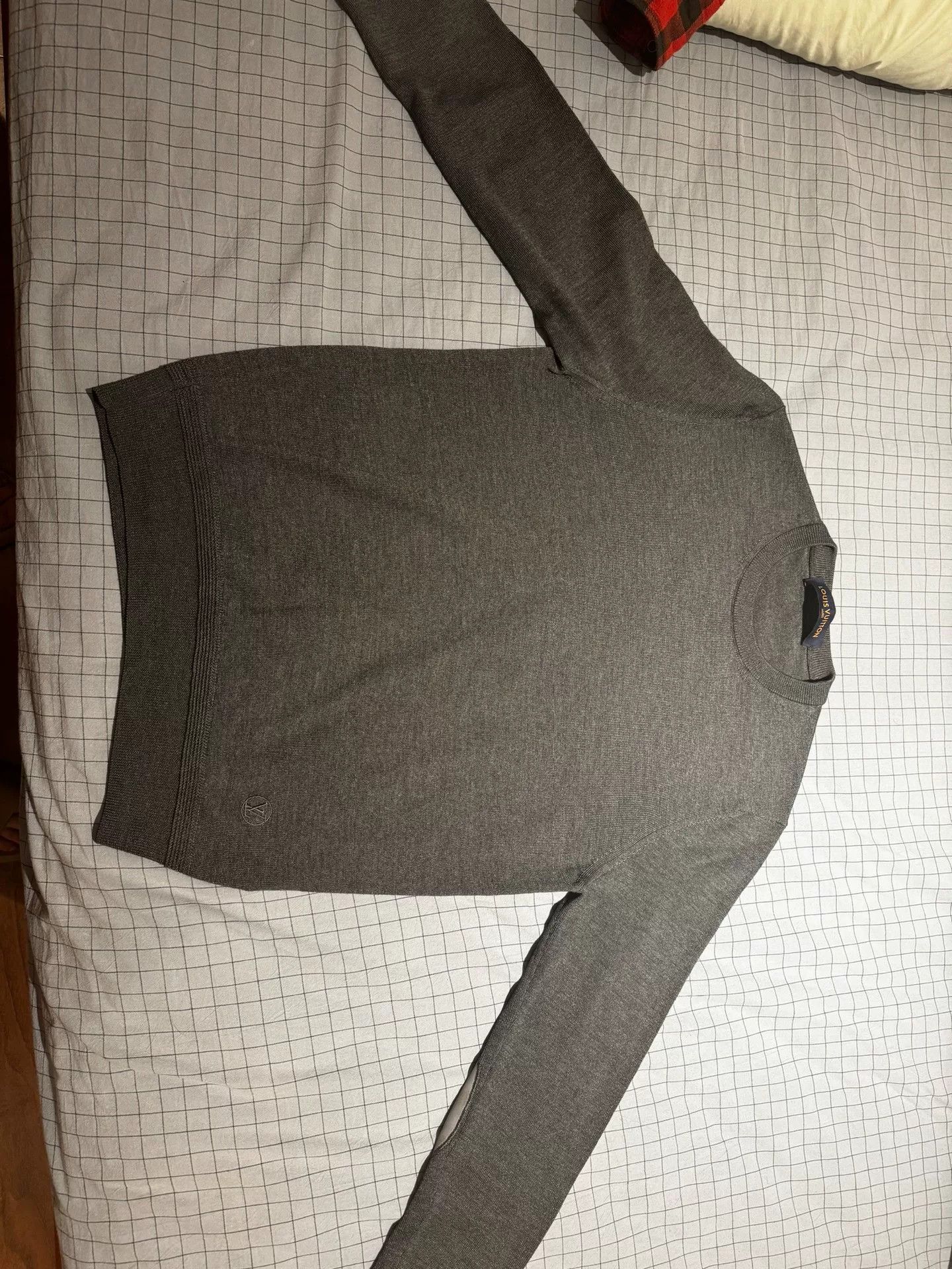 Louis Vuitton LV Men's XS Knit Sweater Size US XS / EU 42 / 0 - 1 Thumbnail