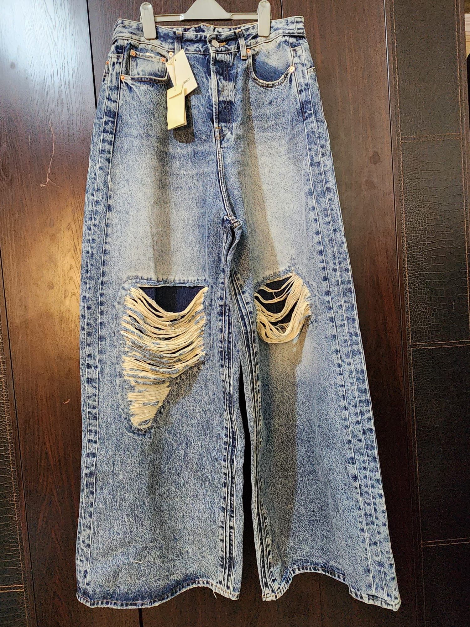 Vetements Destroyed Baggy Jeans | Grailed