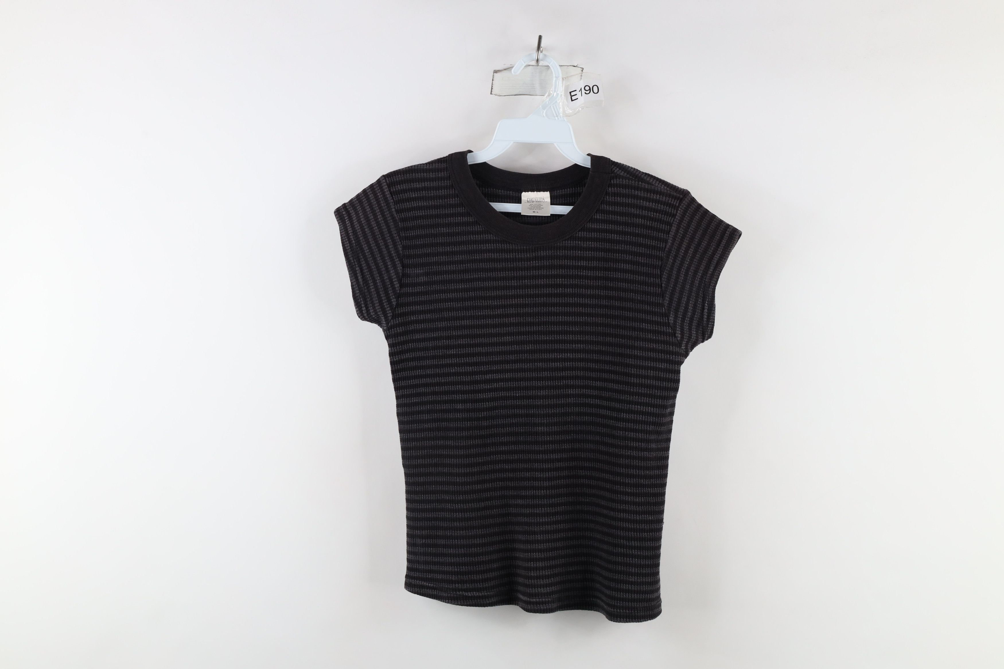 Vintage Vintage 90s Streetwear Waffle Knit Cropped T-Shirt USA Size M / US 6-8 / IT 42-44 - 1 Thumbnail