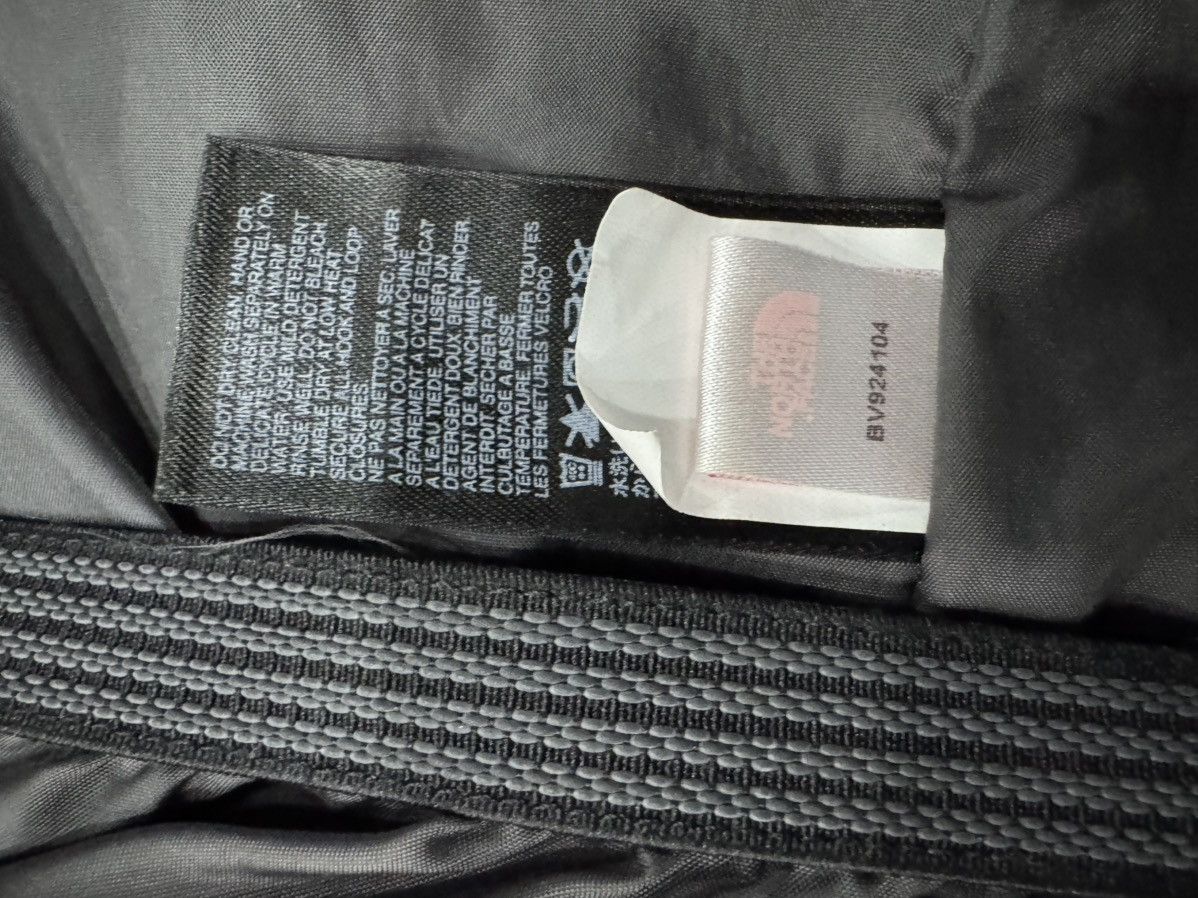 The North Face Navy Blue The North Face Waterproof Windbreaker Jacket Size US L / EU 52-54 / 3 - 18 Thumbnail