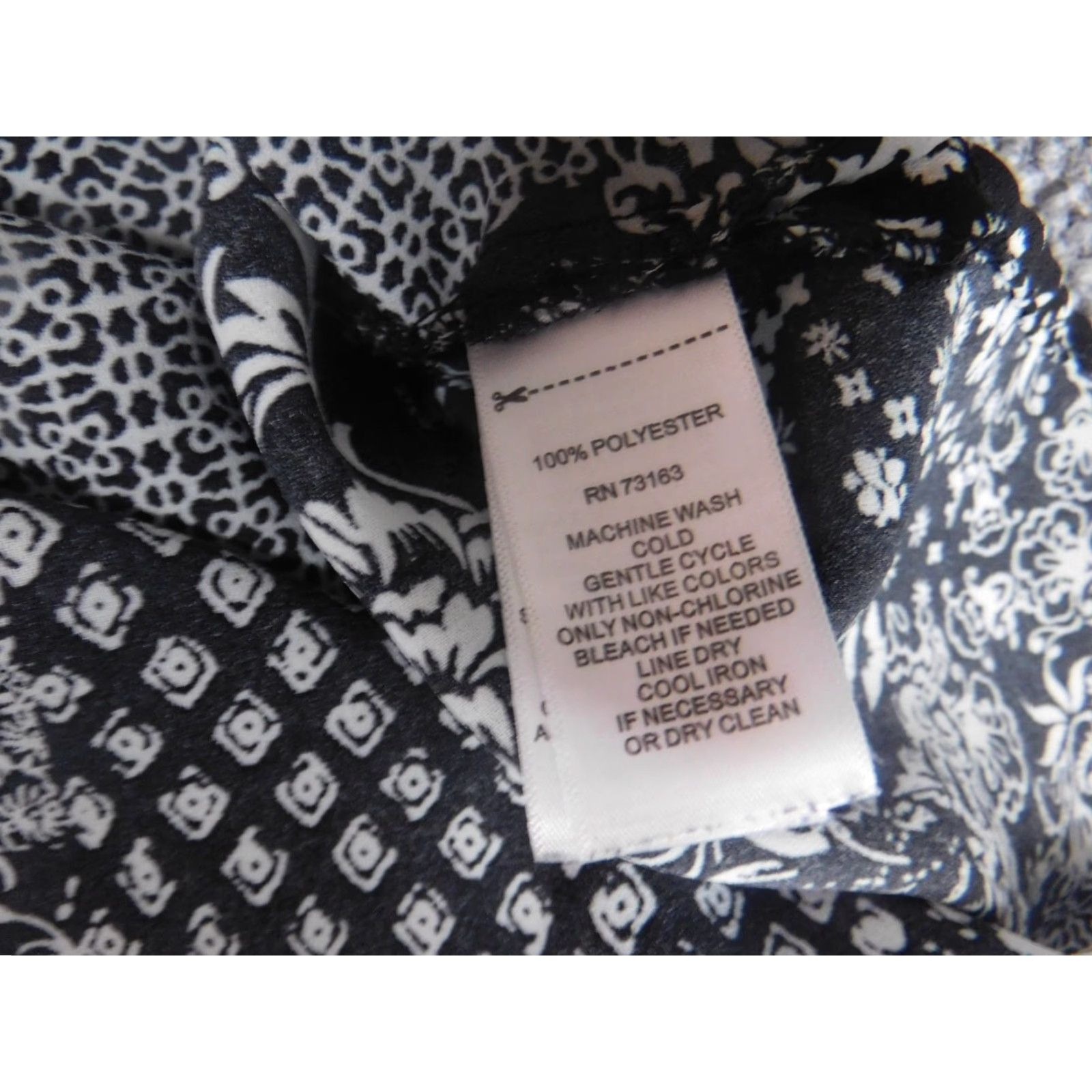 Vintage Spense Womens Blouse S Black Floral Tunic Button-Up Sleeveless Round Neck Pullover Casual Regular Polyester Down Button-Up Style Tunic Womens Size S / US 4 / IT 40 - 7 Thumbnail
