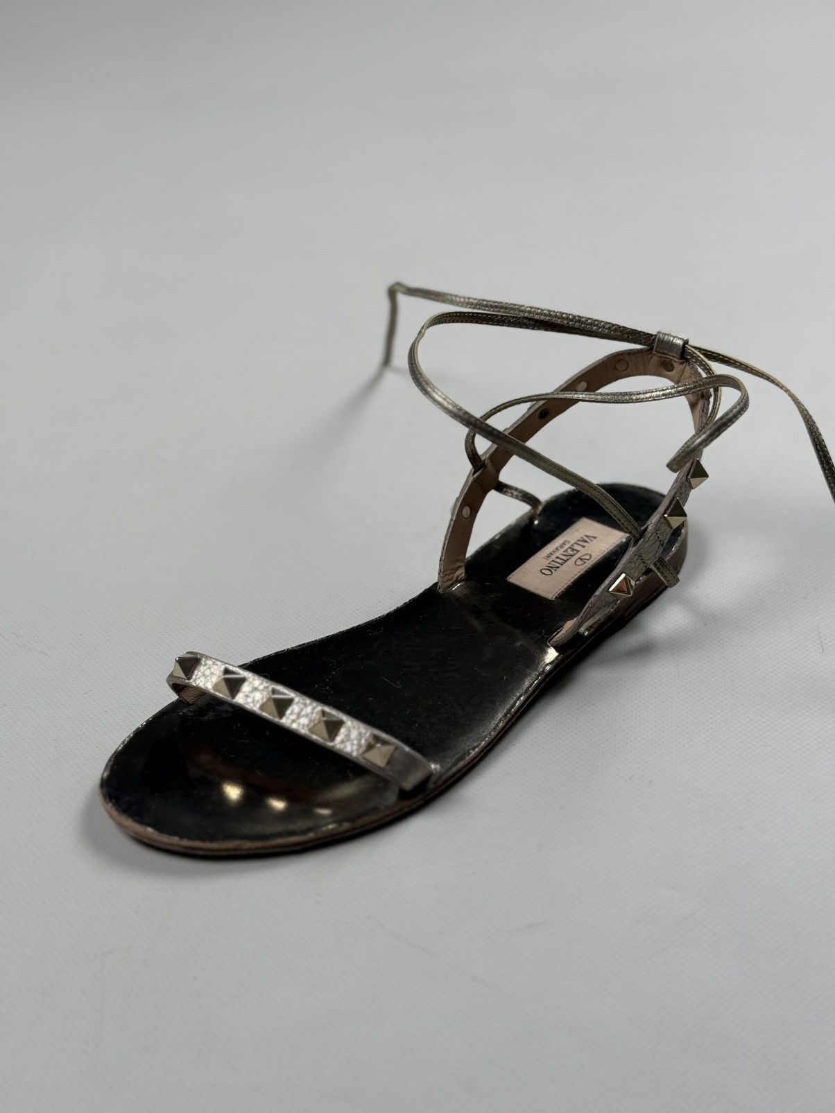Valentino Valentino Garavani Ladies Studded Flats Sandals Size 35 Size US 5 / IT 35 - 14 Thumbnail