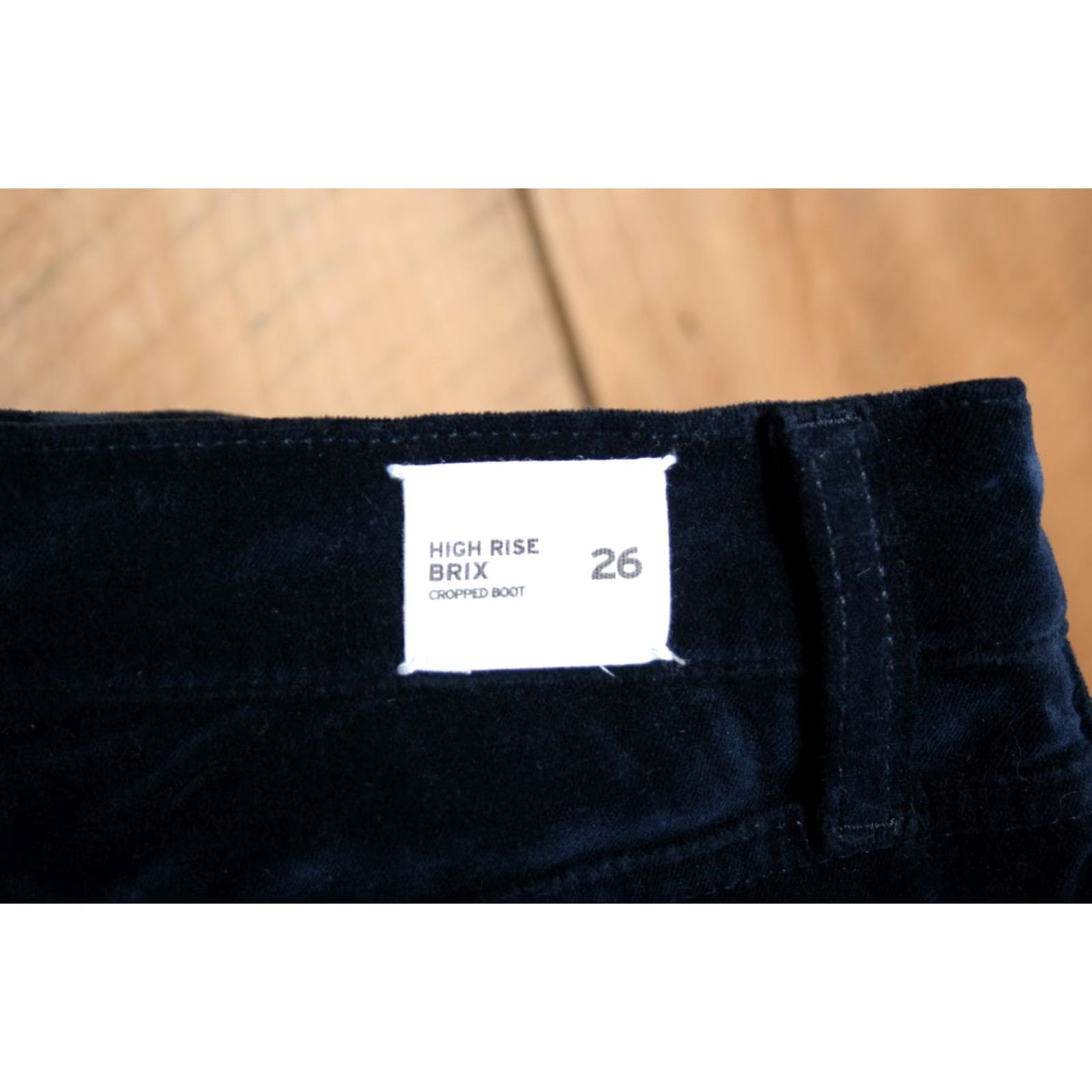 Hudson HUDSON Brix Blue Velvet High Rise Cropped Flare Leg Pants Sz 28 Women Cotton Blend Velvet Silk Look Pants Size 28" / US 6 / IT 42 - 5 Thumbnail