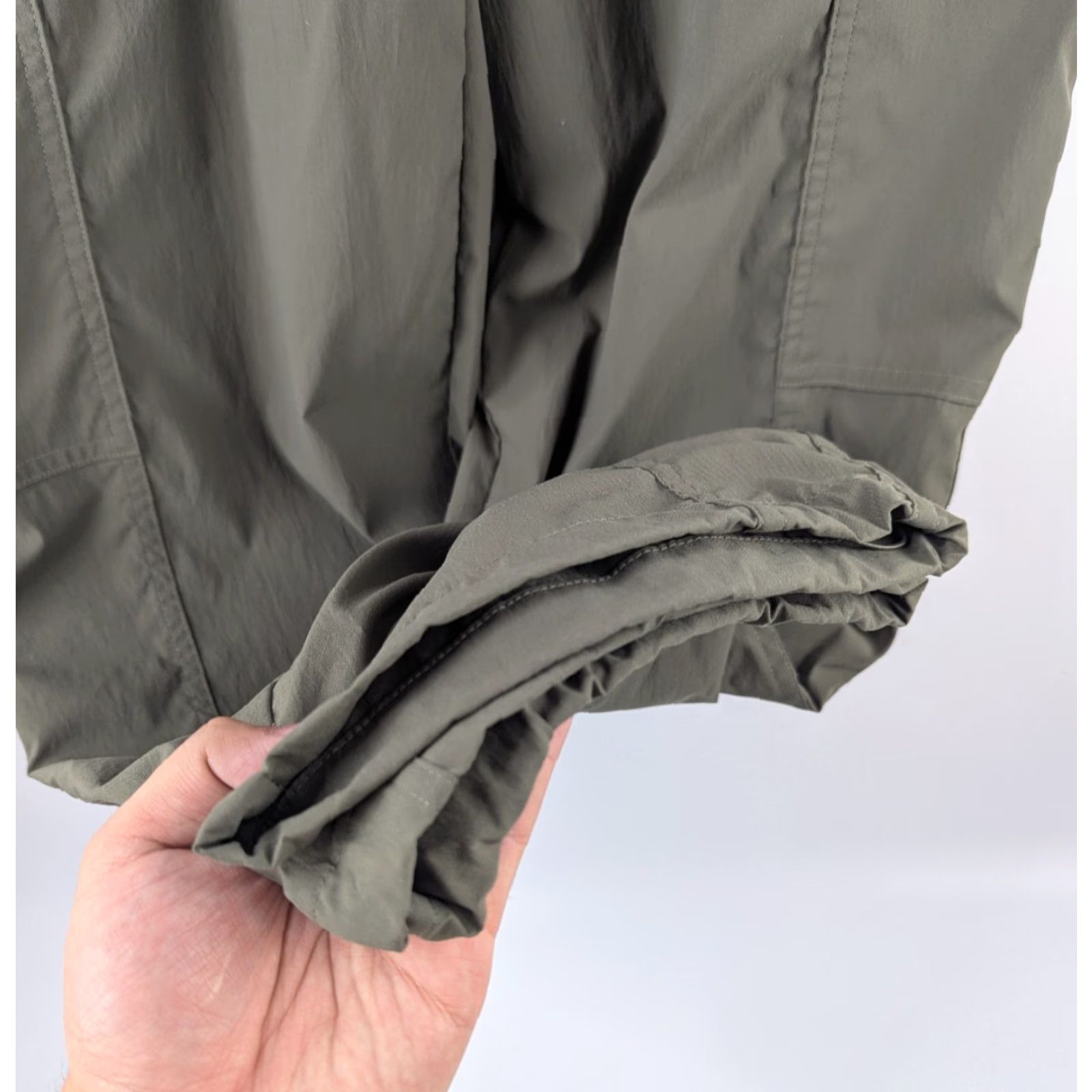 Athleta Athleta Women's Green Cascade High Rise Cargo Poplin Pants Size Small S Green Cargo Pants Womens Regular 2020s Size 28" / US 6 / IT 42 - 3 Thumbnail