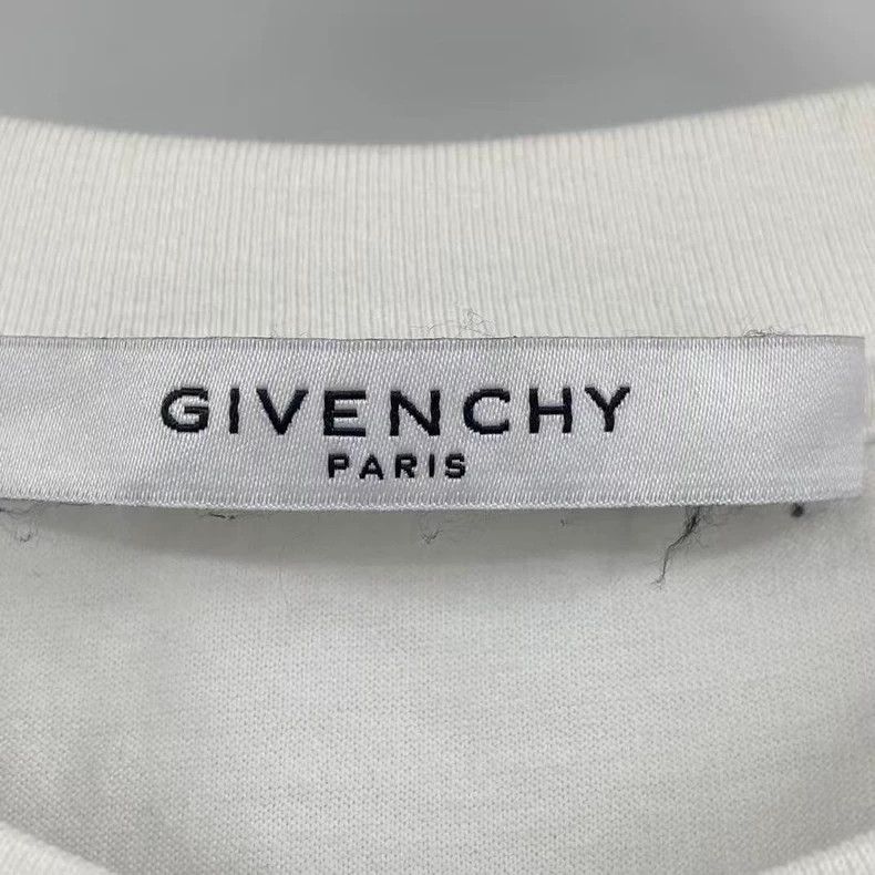 Givenchy Givenchy Vertical Embroidered Letter Short Sleeve Size US XS / EU 42 / 0 - 3 Thumbnail