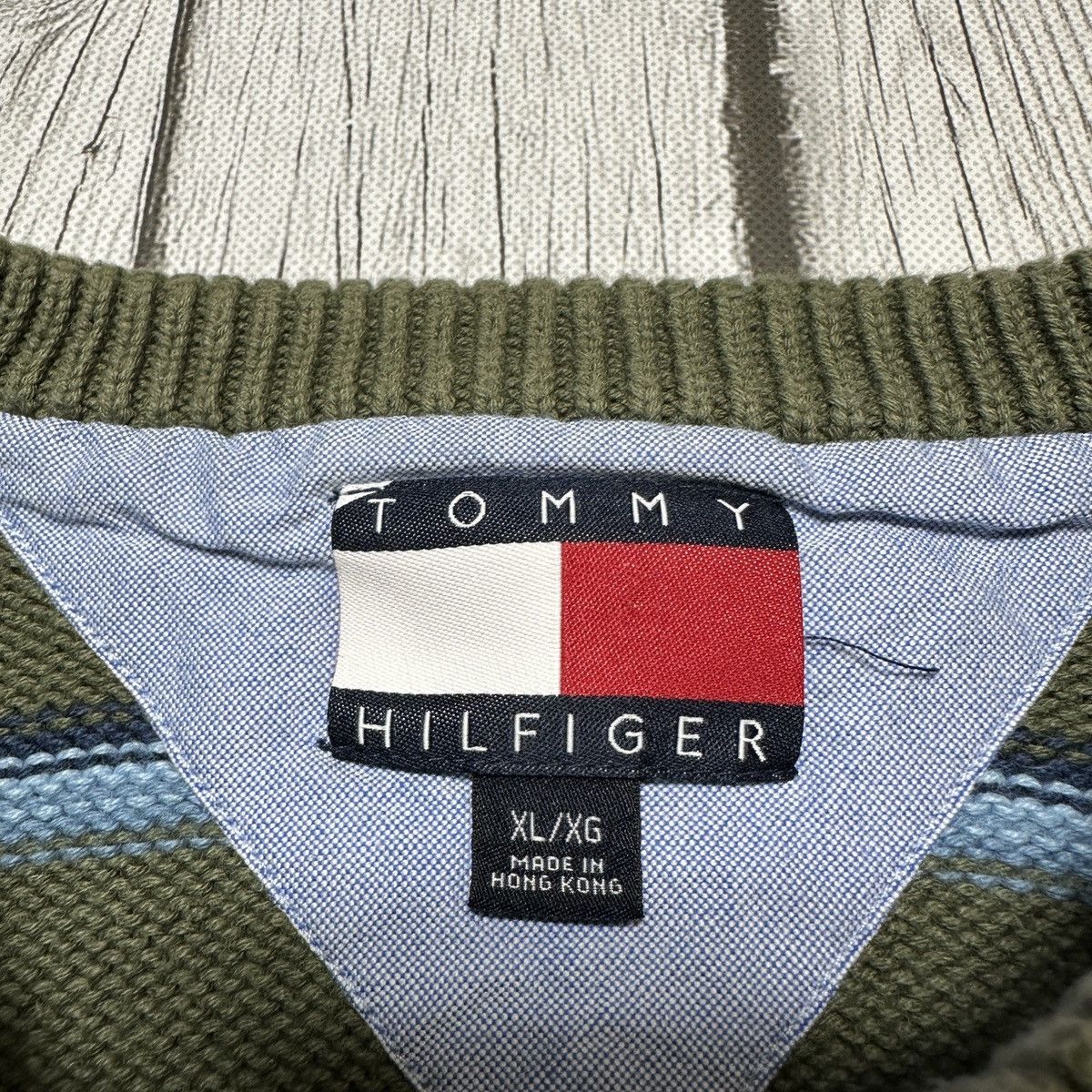 Tommy Hilfiger × Vintage Vintage Tommy Hilfiger sweater Size US XL / EU 56 / 4 - 4 Thumbnail