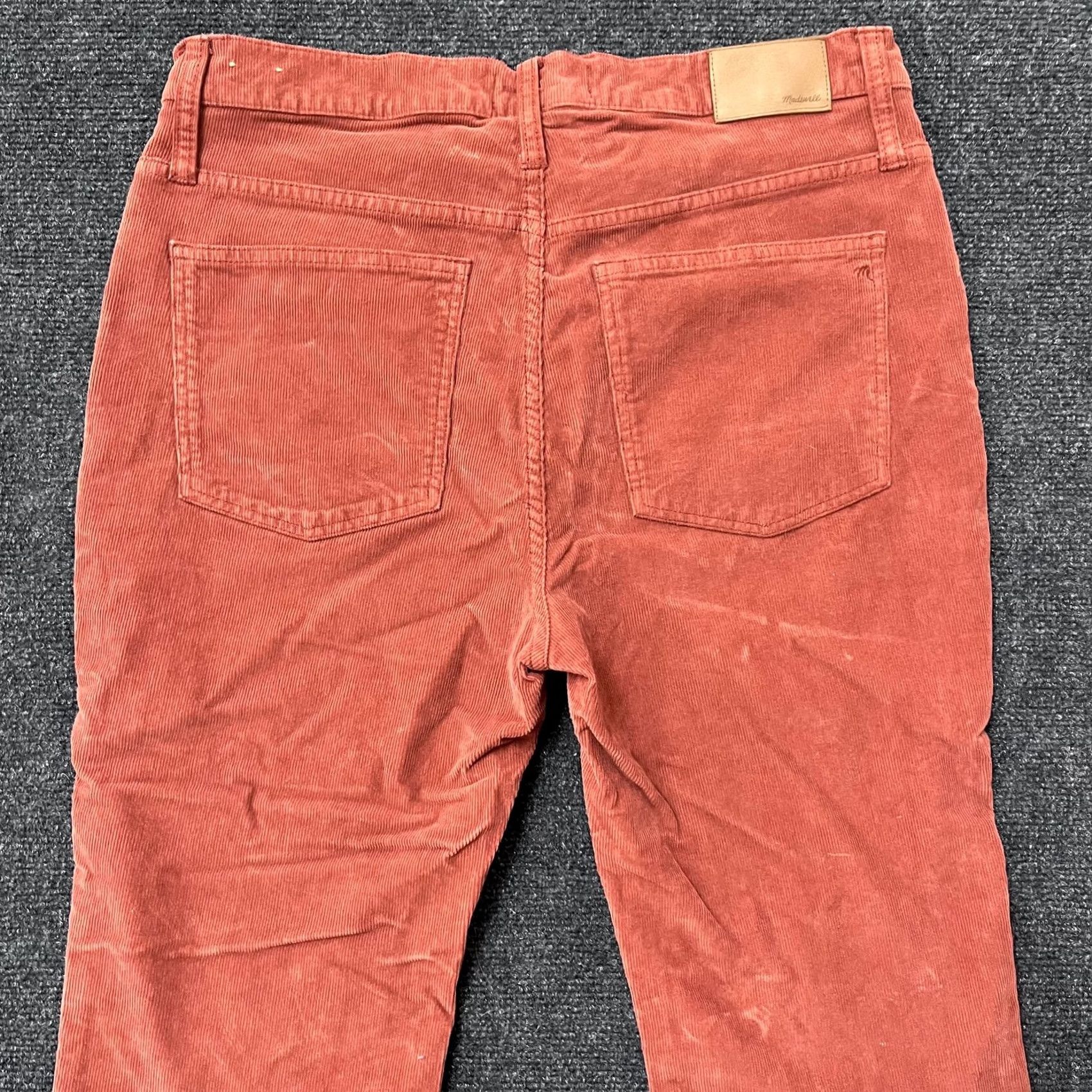 Madewell Madewell Pants Womens 32 Red Corduroy High Rise Flare Button Fly Retro Style Pants Women 32 Red Corduroy Flare Button Fly Madewell Retro Style Size 28" / US 6 / IT 42 - 3 Thumbnail