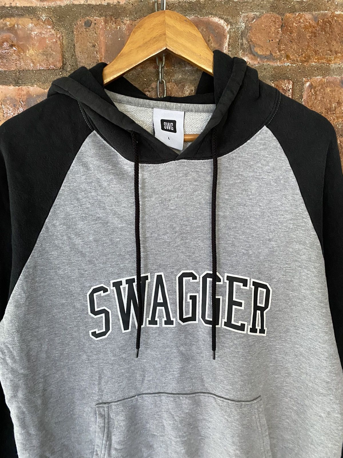 Swagger 2000s Swagger raglan spell out hoodie Size US L / EU 52-54 / 3 - 3 Thumbnail