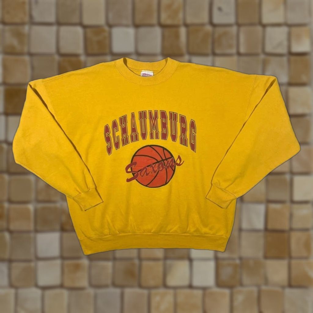 Hanes VINTAGE Hanes "Schaumburg Saxons" Basketball Graphic Sweatshirt XL Yellow Mens Size US XL / EU 56 / 4 - 1 Thumbnail