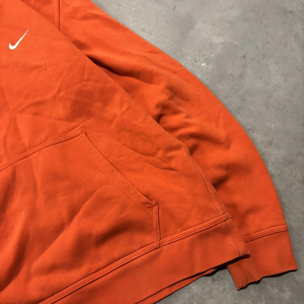 Nike × Vintage Crazy Vintage Y2K/2000s Orange Nike Swoosh Essential Hoodie! Size US M / EU 48-50 / 2 - 4 Thumbnail