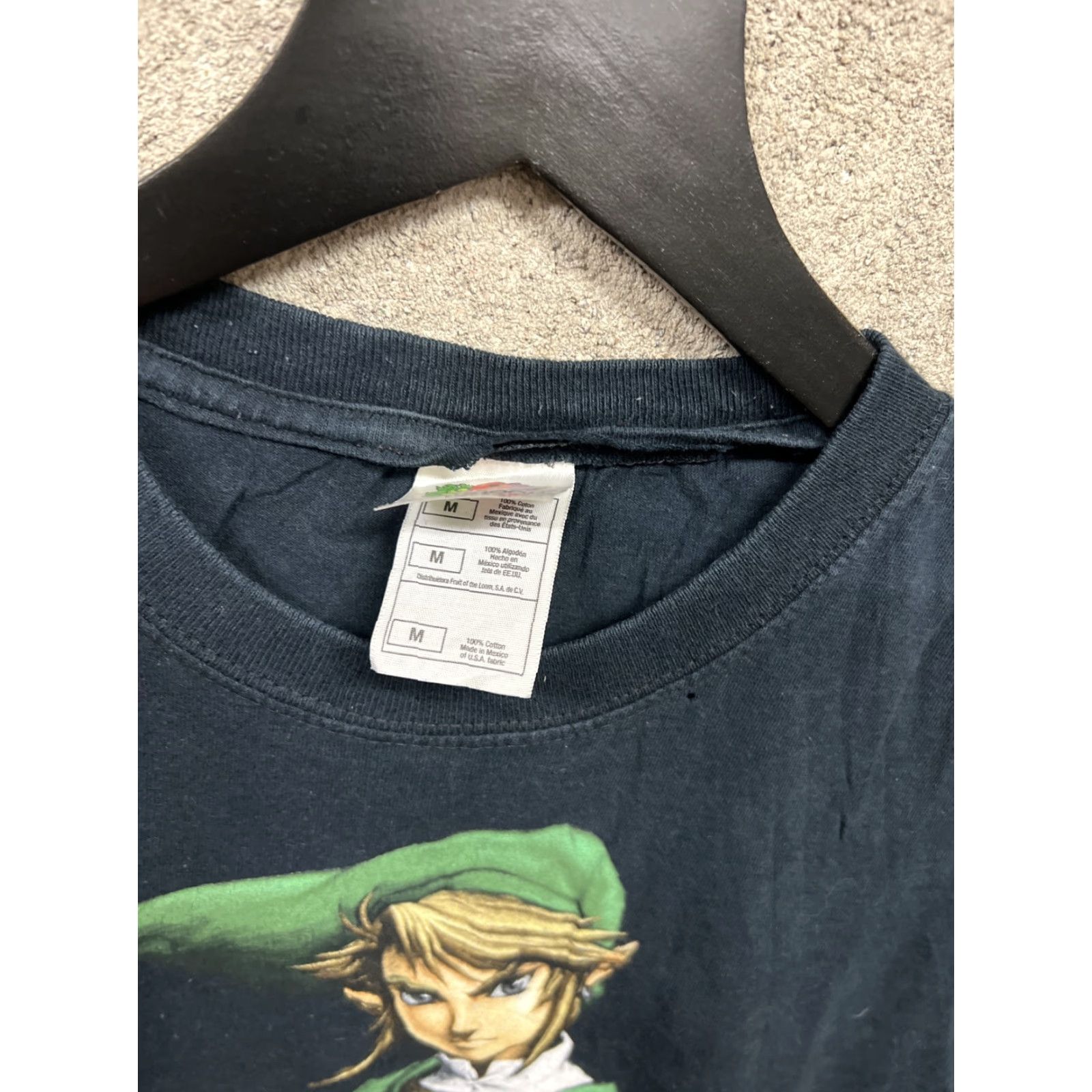 Vintage VINTAGE The Legend Of Zelda NES Twilight Princess Promo Shirt T25 Medium Black Crew Neck Short Sleeve Unisex L/S Graphic Print Link Zelda Men Women Size US M / EU 48-50 / 2 - 2 Thumbnail