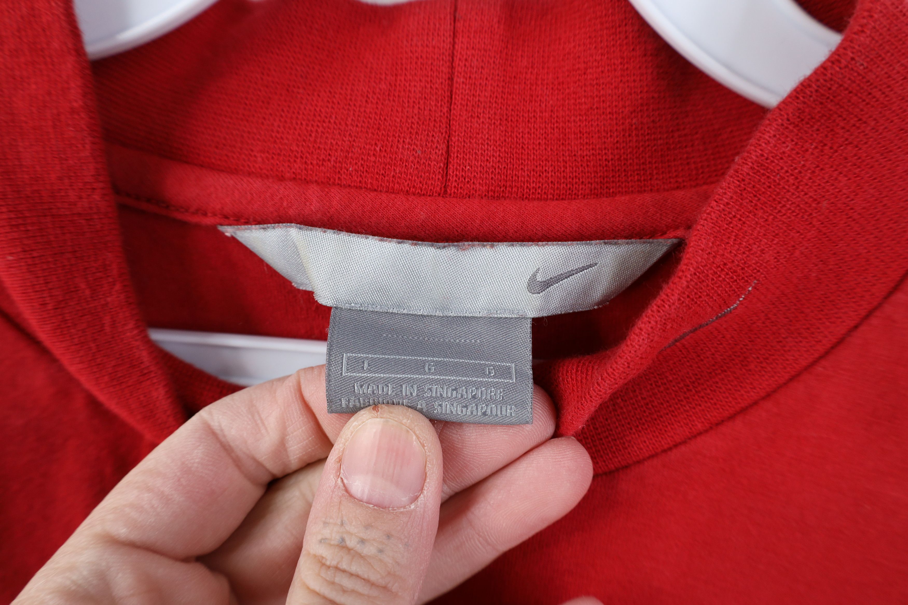 Nike Vintage Nike Mini Swoosh Mock Neck Long Sleeve T-Shirt Red Size US L / EU 52-54 / 3 - 9 Thumbnail