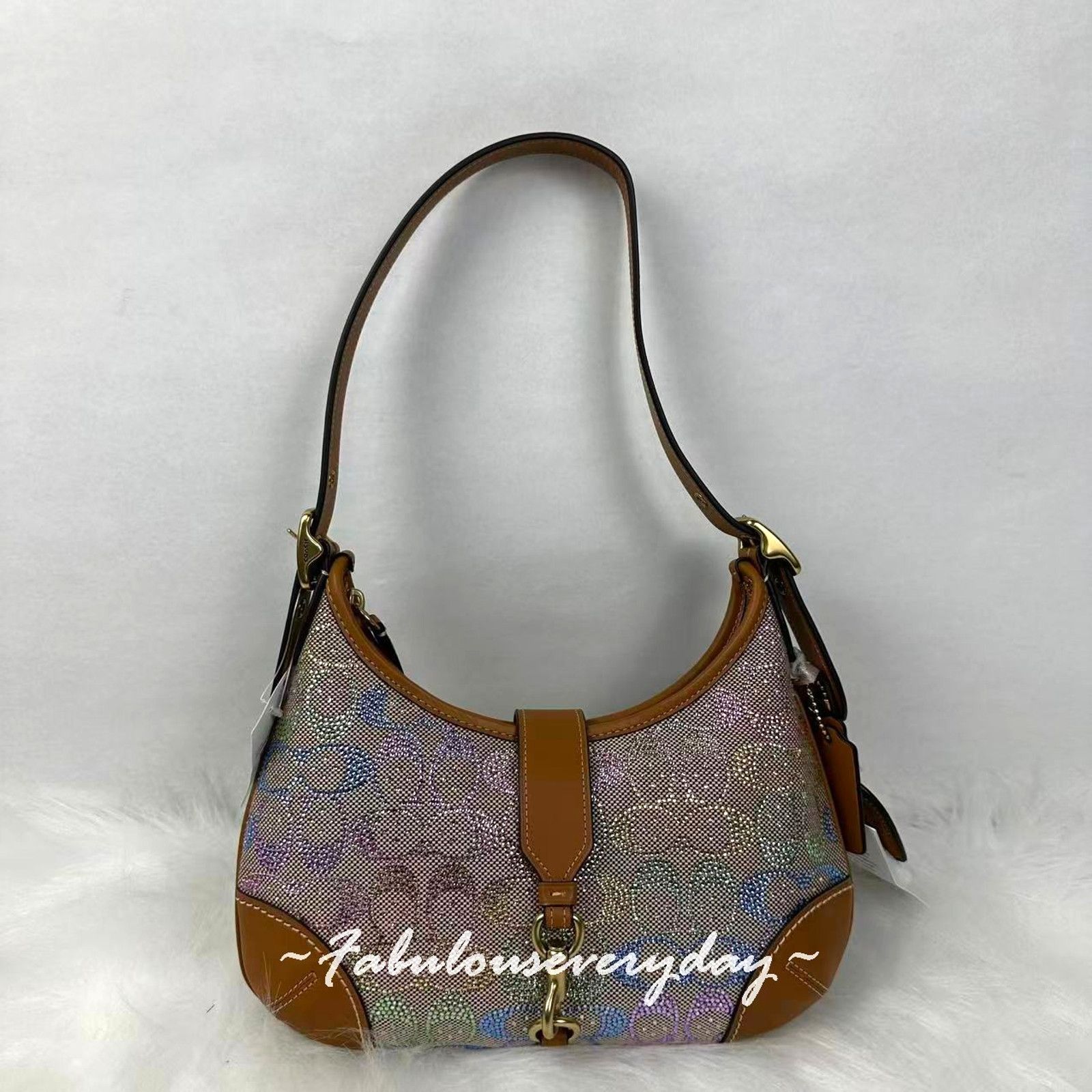 Coach Coach Hamptons HobO Shoulder Crystal Sig Jacquard Rainbow Size ONE SIZE - 1 Thumbnail