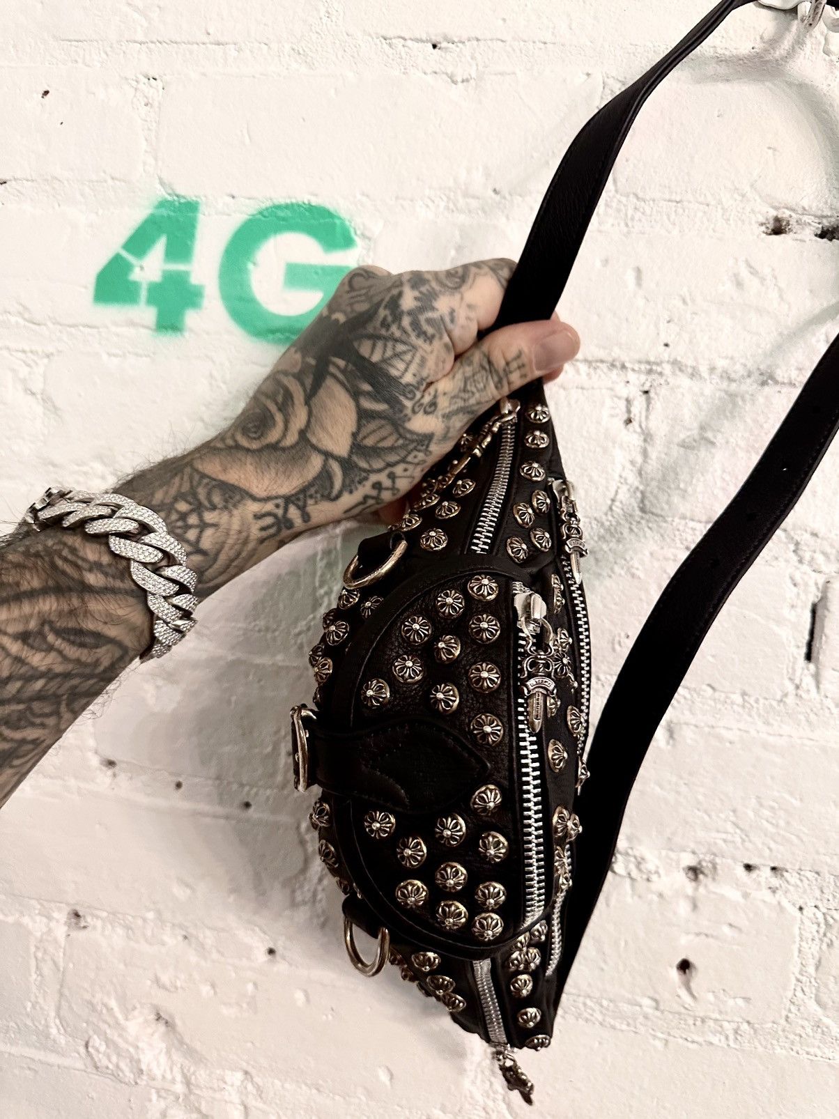 Chrome Hearts Chrome Hearts 117 STUD Leather Snat Bag Size ONE SIZE - 4 Thumbnail