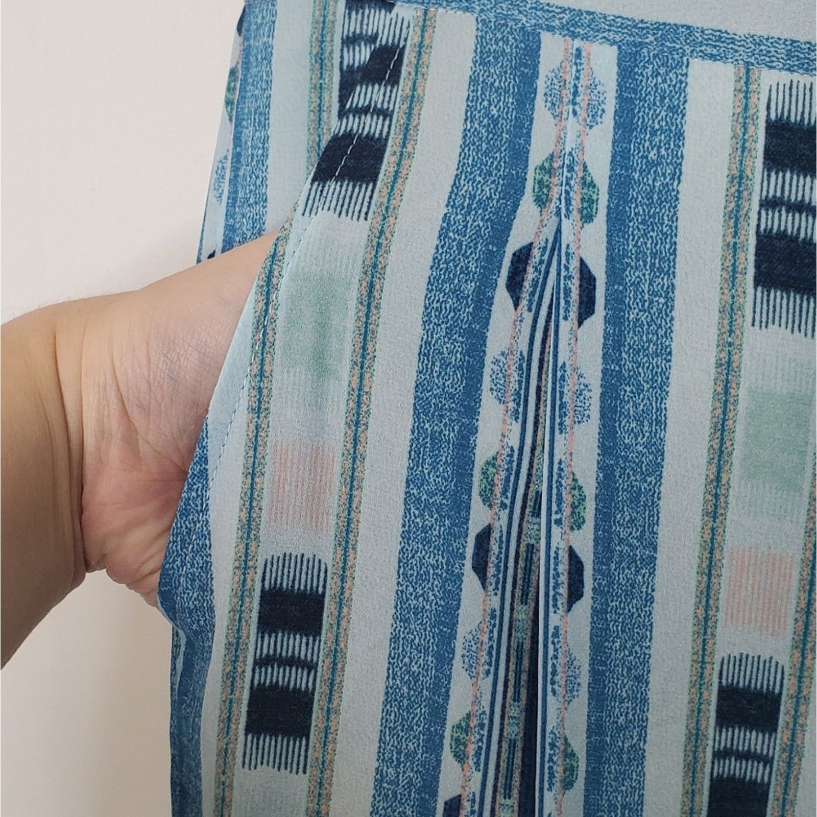 Bcbgmaxazria VINTAGE BCBGMAXAZRIA Y2K Cedric Blue Abstract Print Pants Size 28" / US 6 / IT 42 - 6 Thumbnail