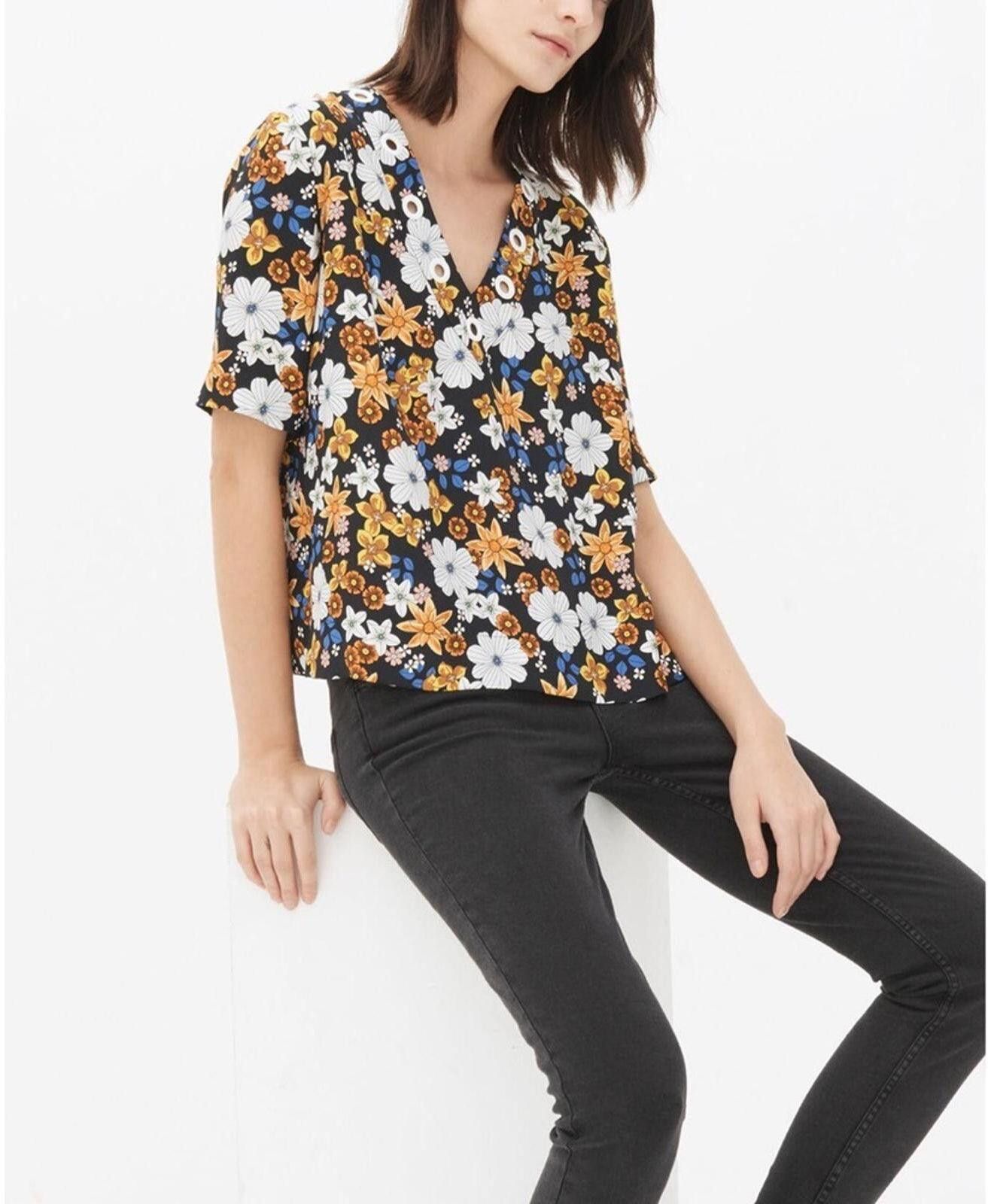 Sandro Sandro ParisFloral V-Neck Eyelet Blouse Size 1 Small Size S / US 4 / IT 40 - 9 Thumbnail